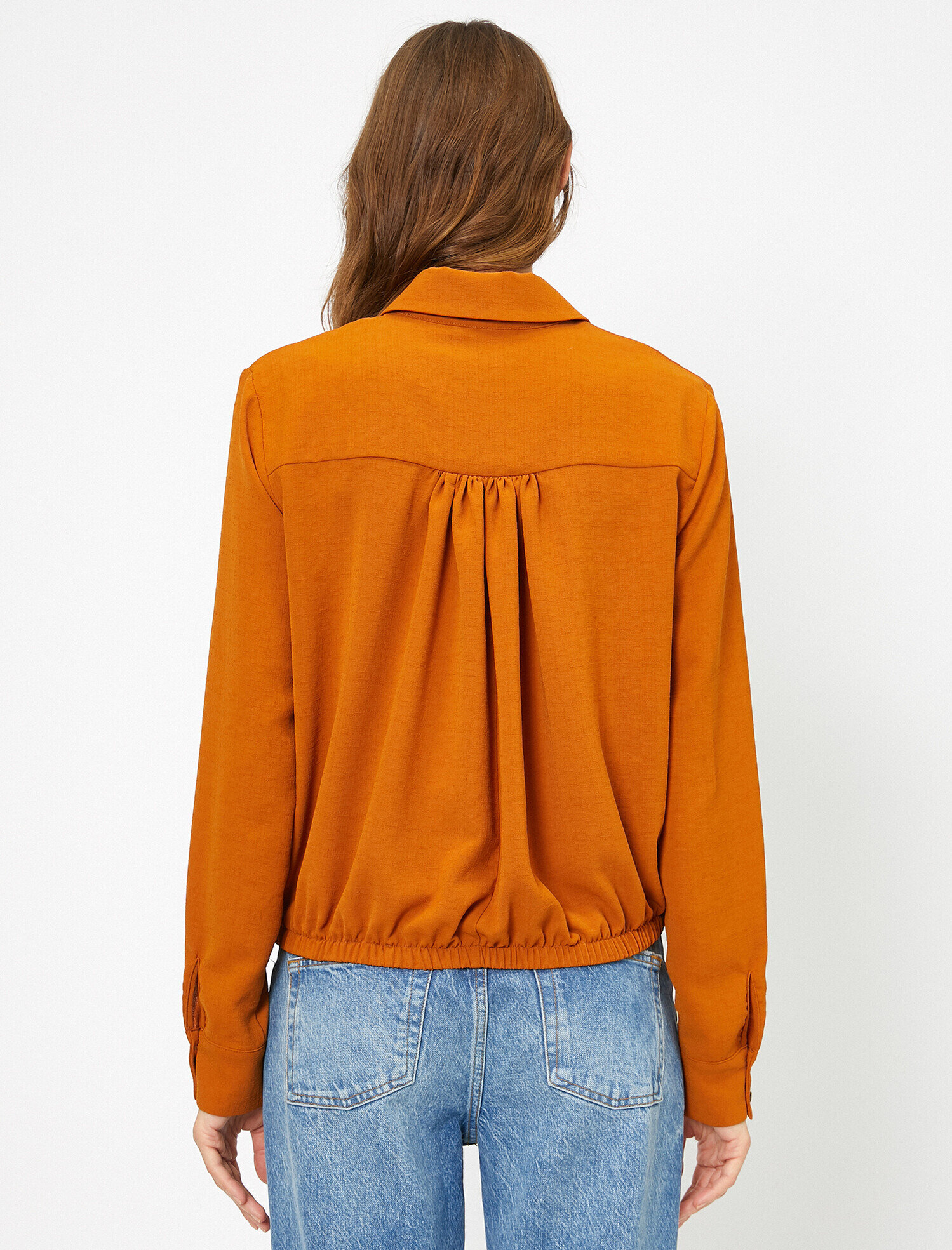   Klasik Yaka Uzun Kollu Gömlek