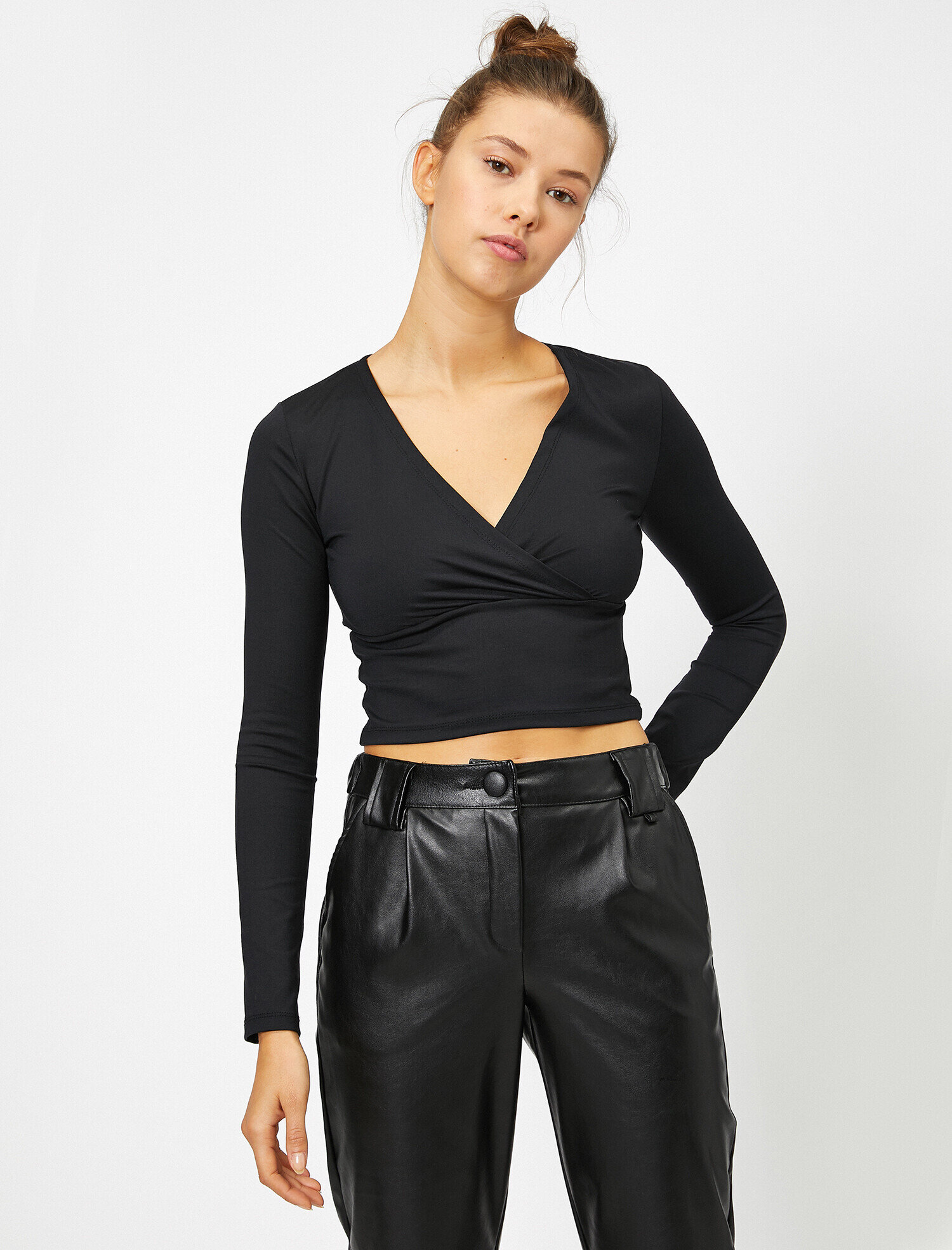   Uzun Kollu Tişört V Yaka