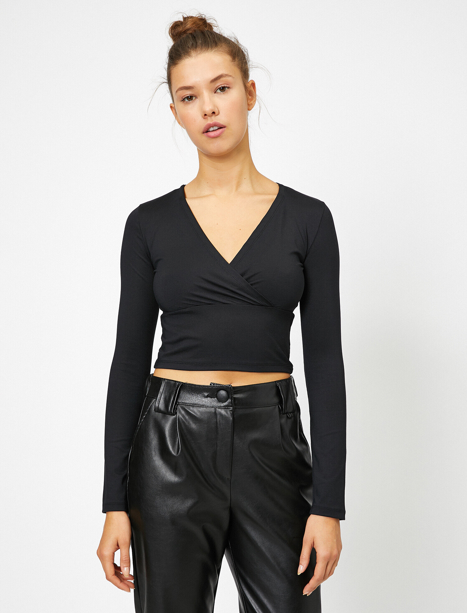   Uzun Kollu Tişört V Yaka