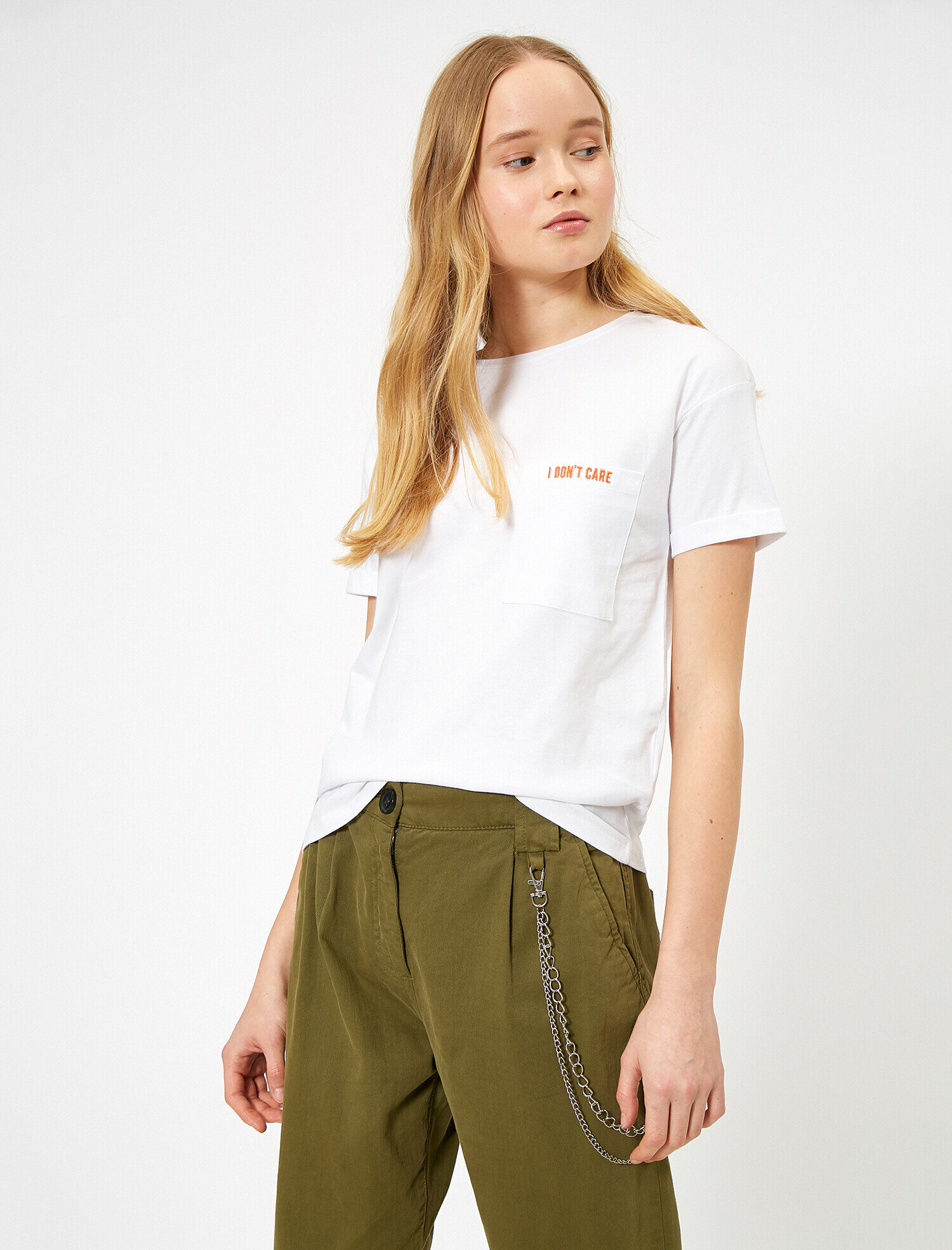   Cep Detaylı Tişört