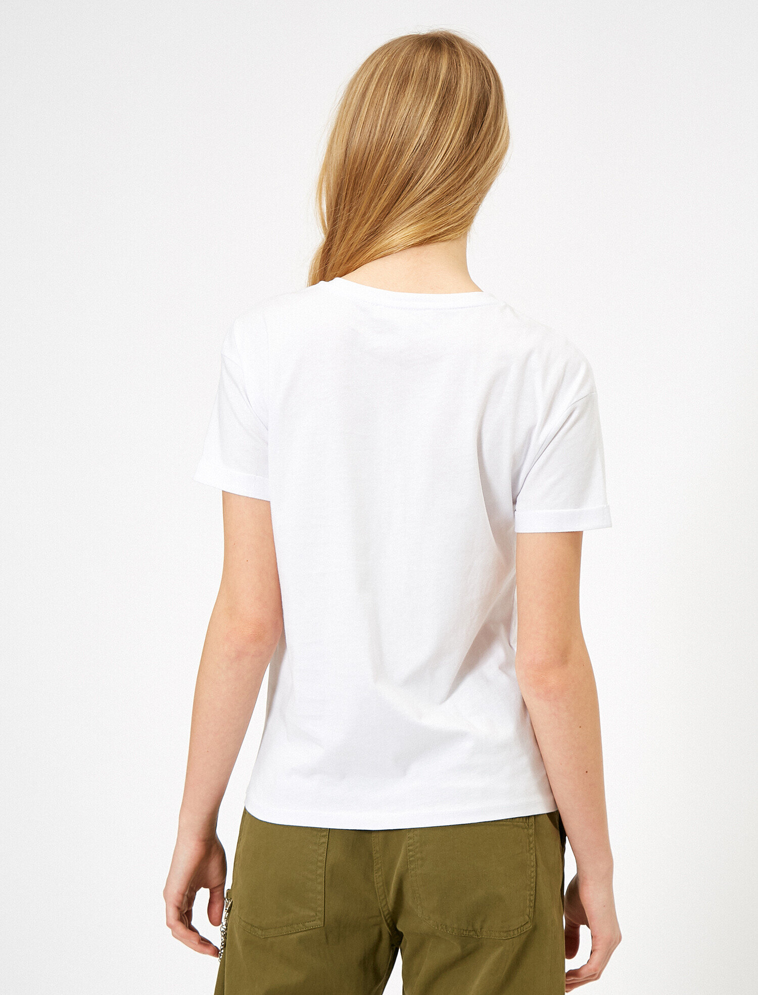   Cep Detaylı Tişört