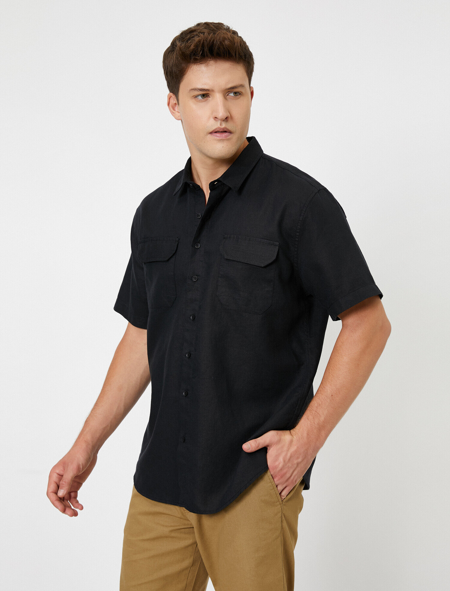   Cep Detaylı Kısa Kollu Gömlek