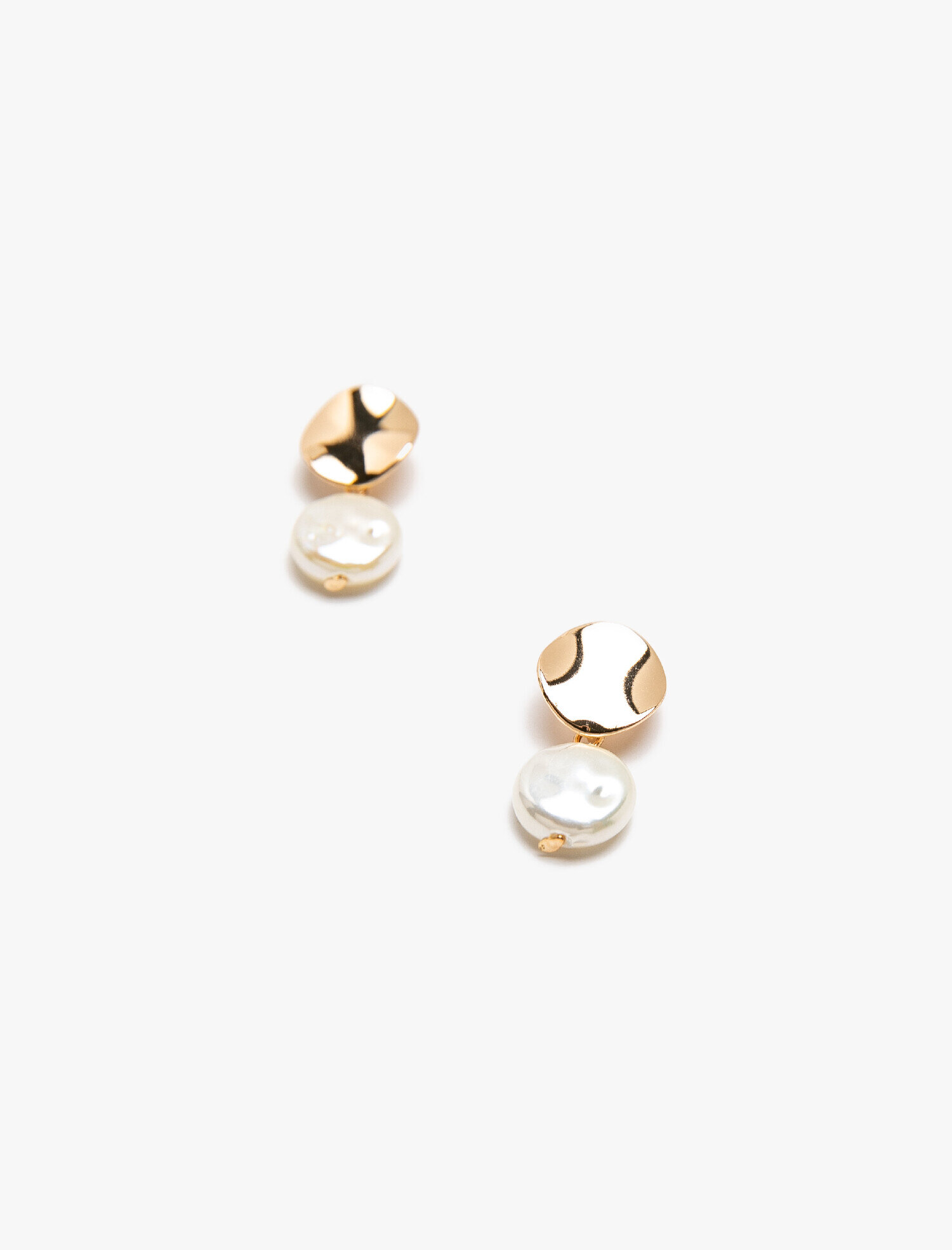  Kadın Metalik Küpe