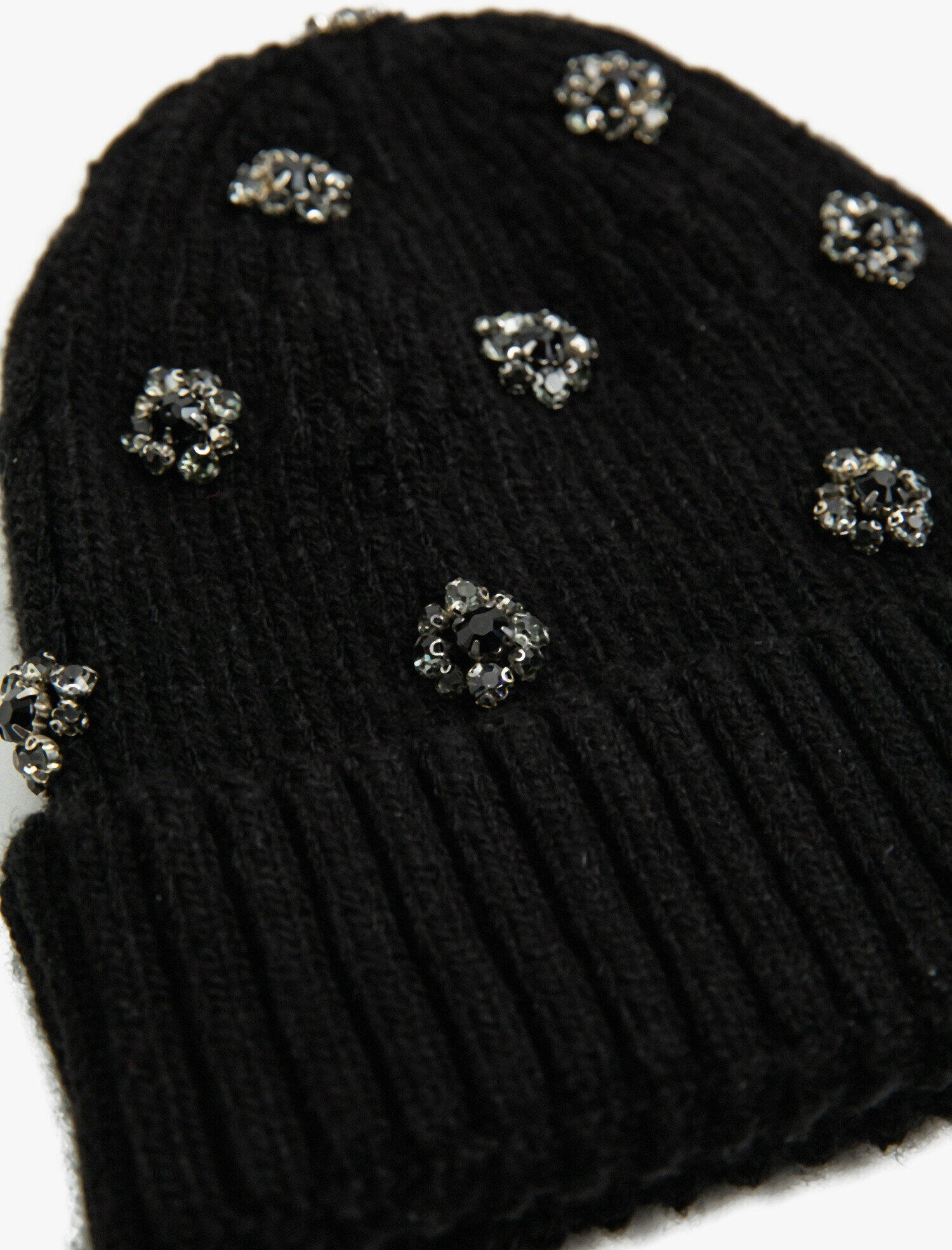  Kadın Taş Detaylı Bere