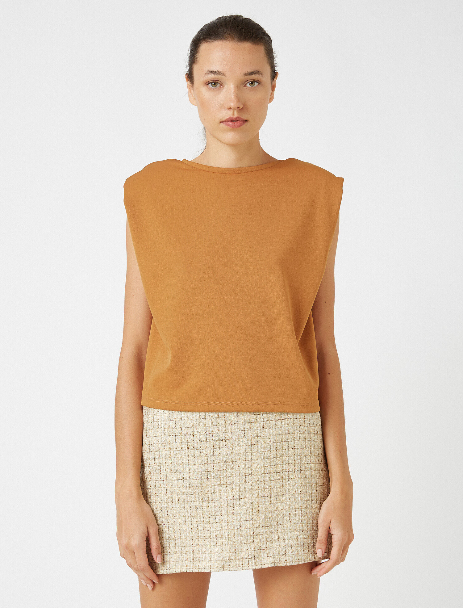   Vatkalı Bisiklet Yaka Kolsuz Tişört