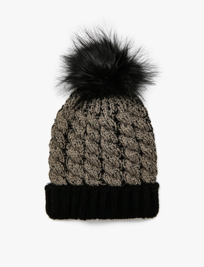 Kadın Ponponlu Örgü Bere