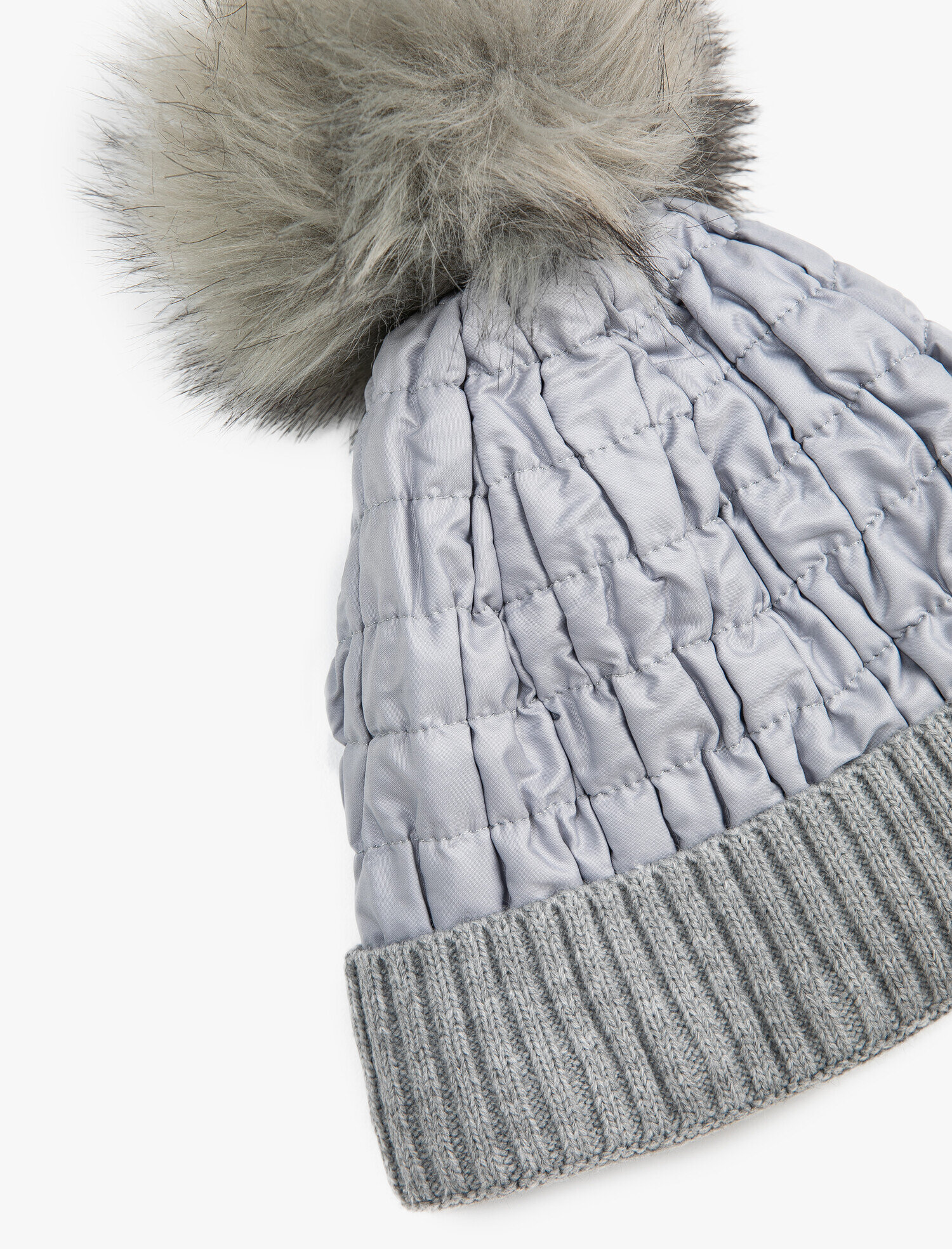 Kadın Ponpon Detaylı Bere