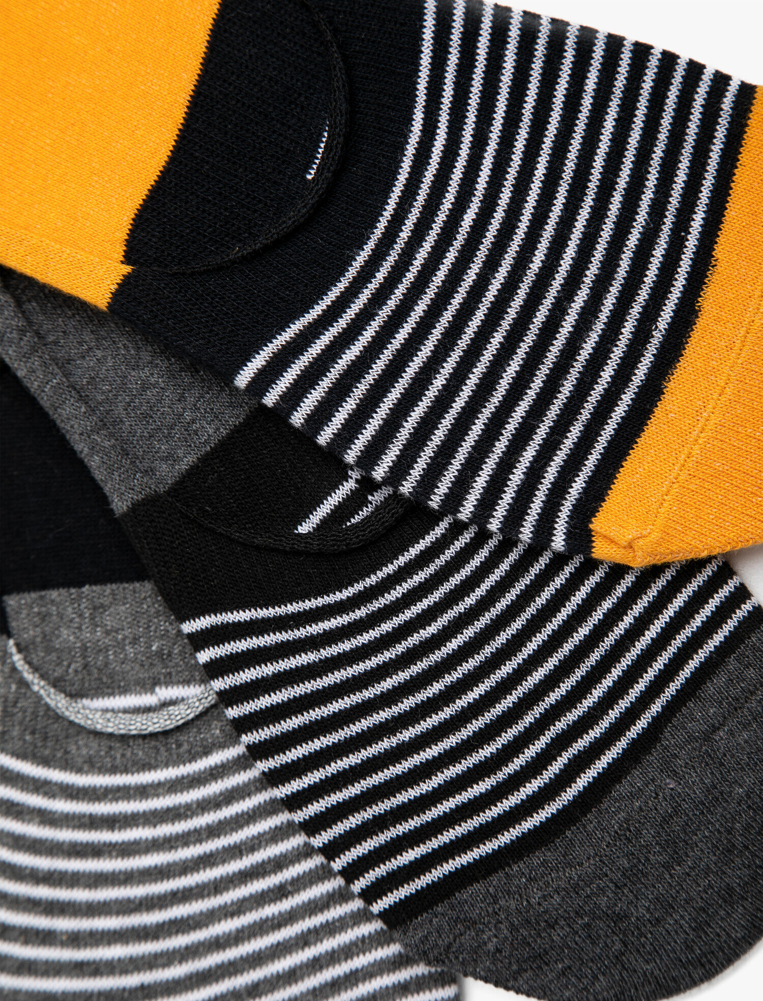  Erkek Çoklu Çorap Seti