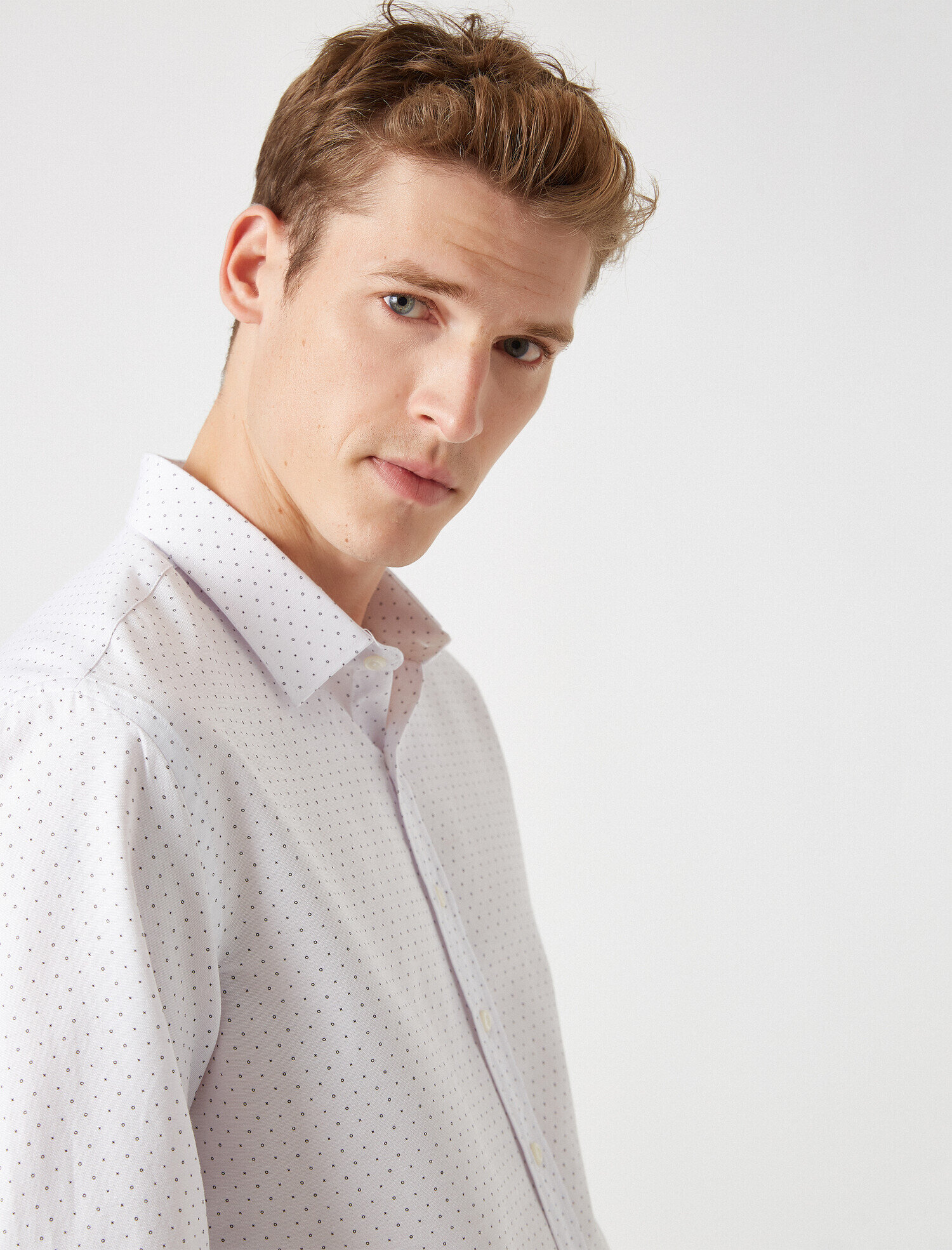   Slim Fit Klasik Yaka Uzun Kollu Gömlek Non Iron