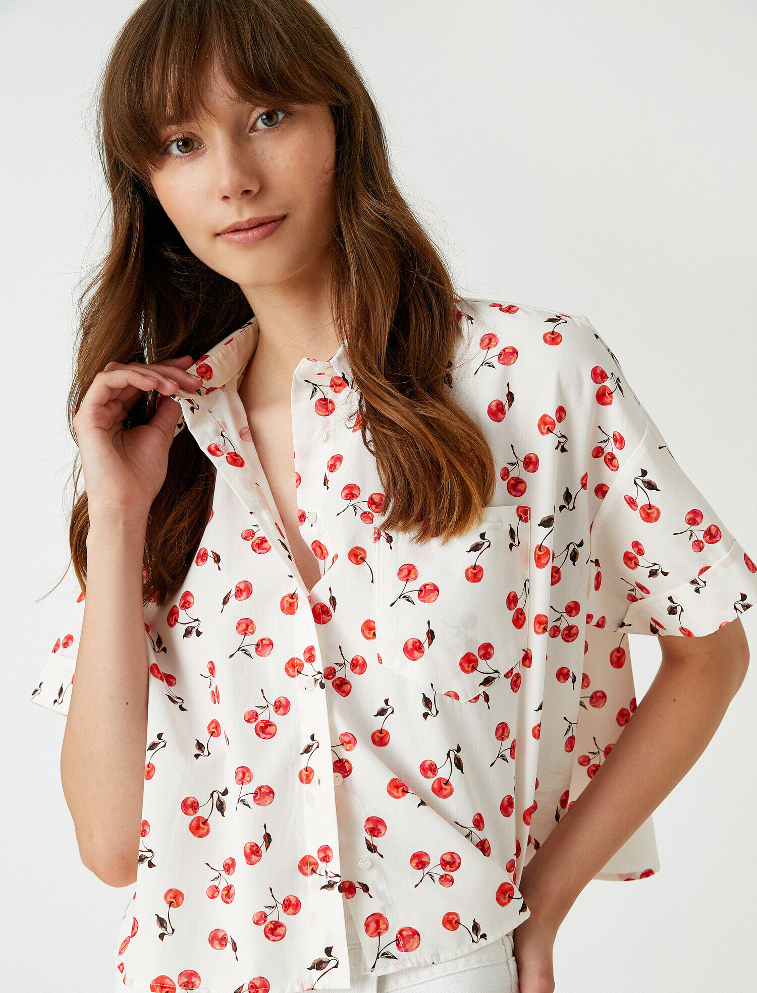   Pamuklu Gömlek Kiraz Desenli Kısa Kollu