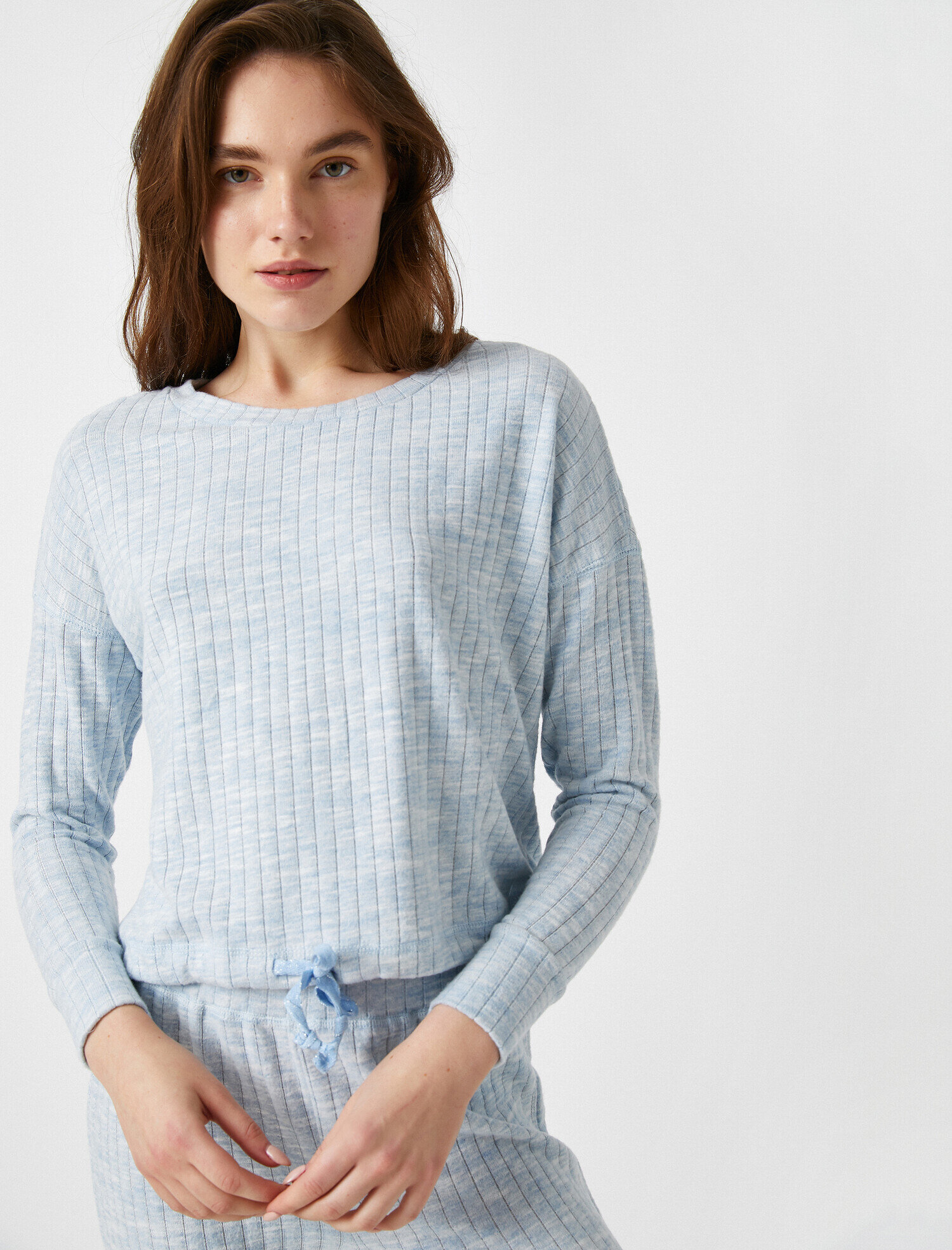   Uzun Kollu Bağcıklı Pijama Üstü