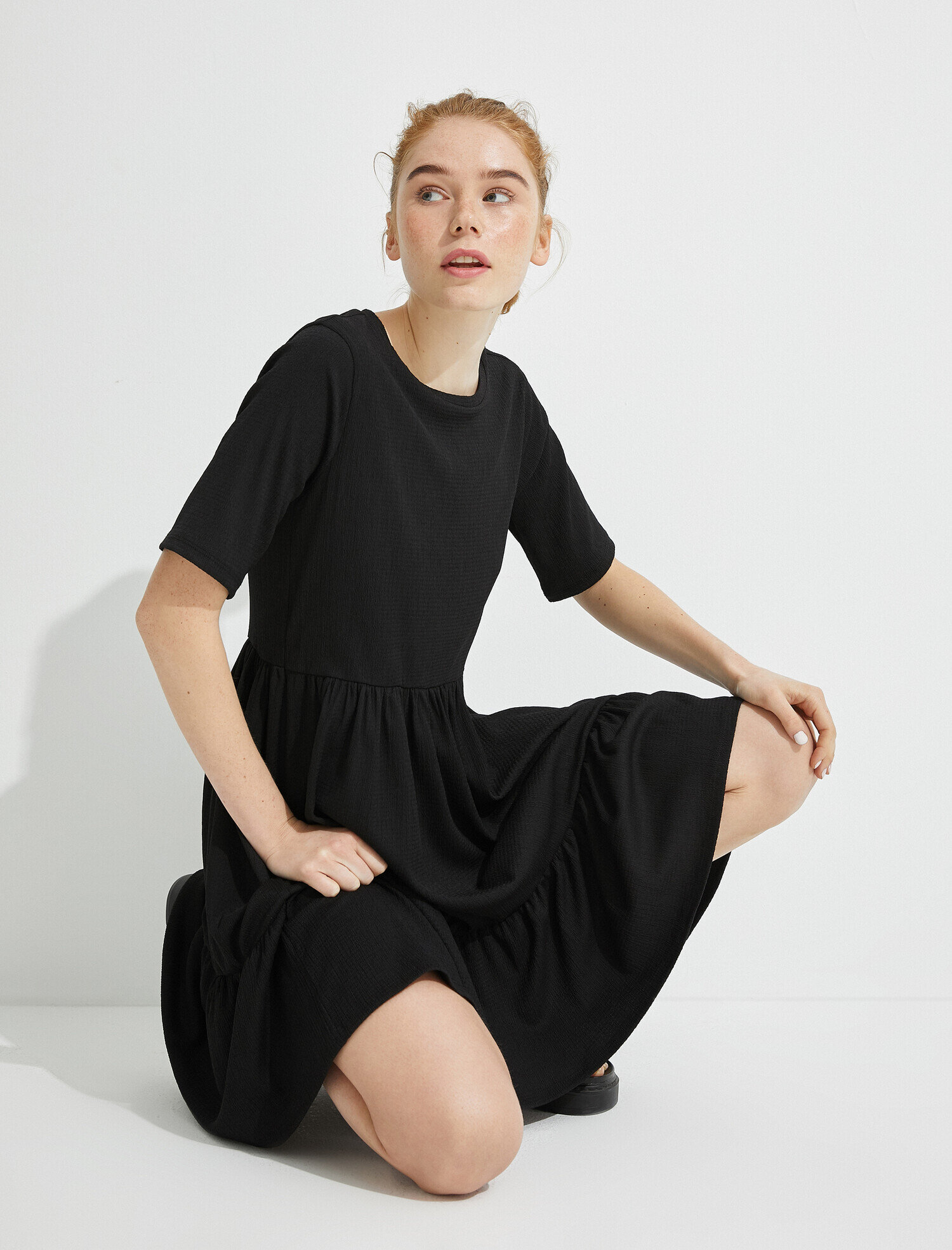   Kısa Kollu Elbise Bisiklet Yaka