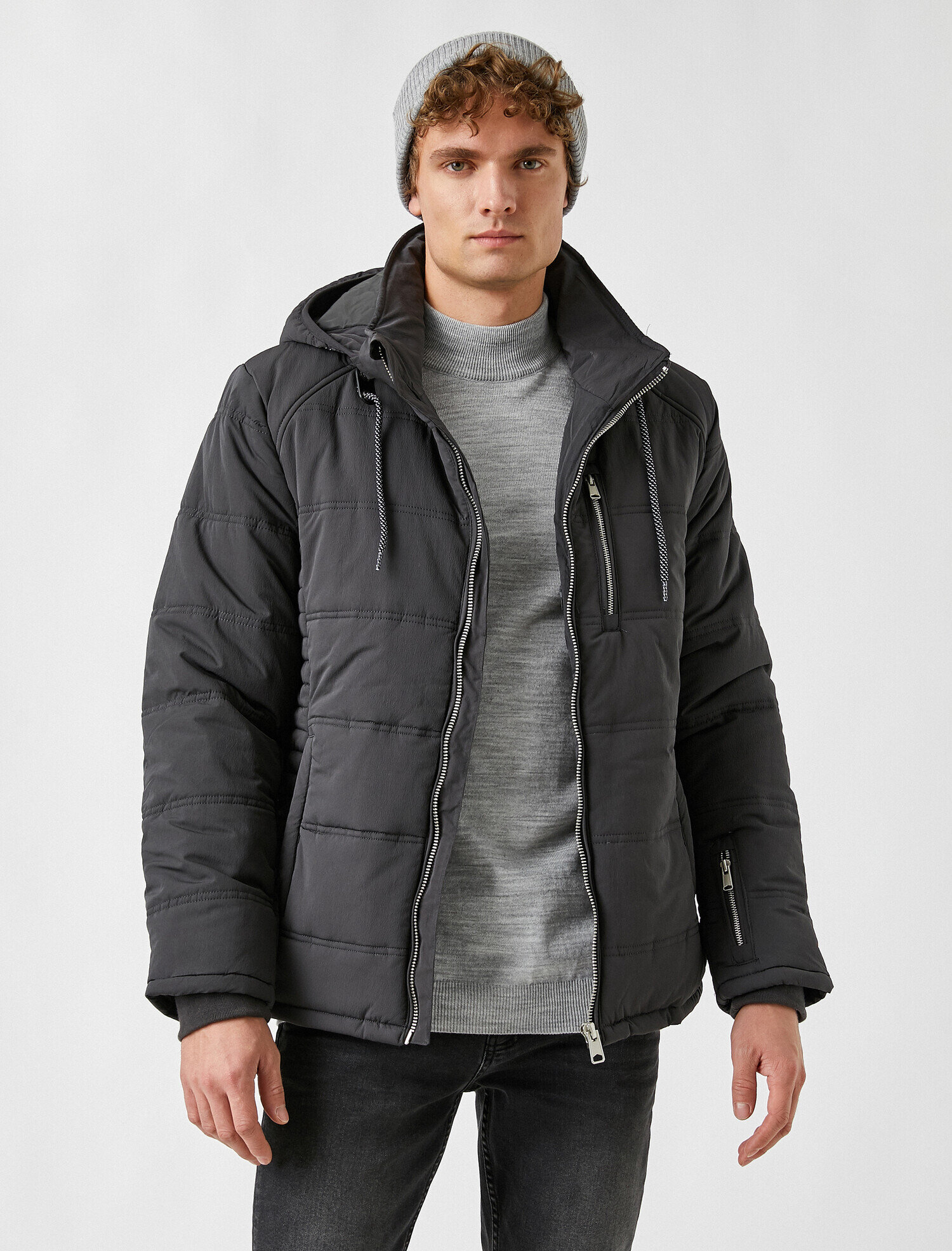 Kapşonlu Şişme Mont