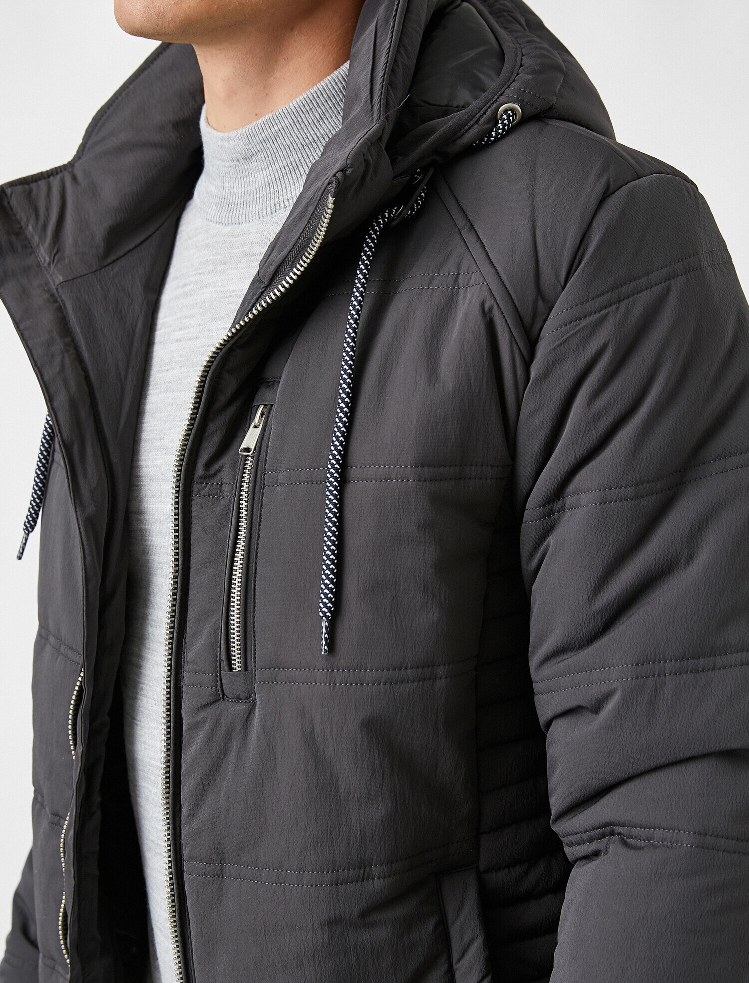 Kapşonlu Şişme Mont