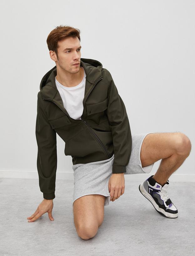   Cepli Fermuarlı Kapüşonlu Regular Fit Yağmurluk