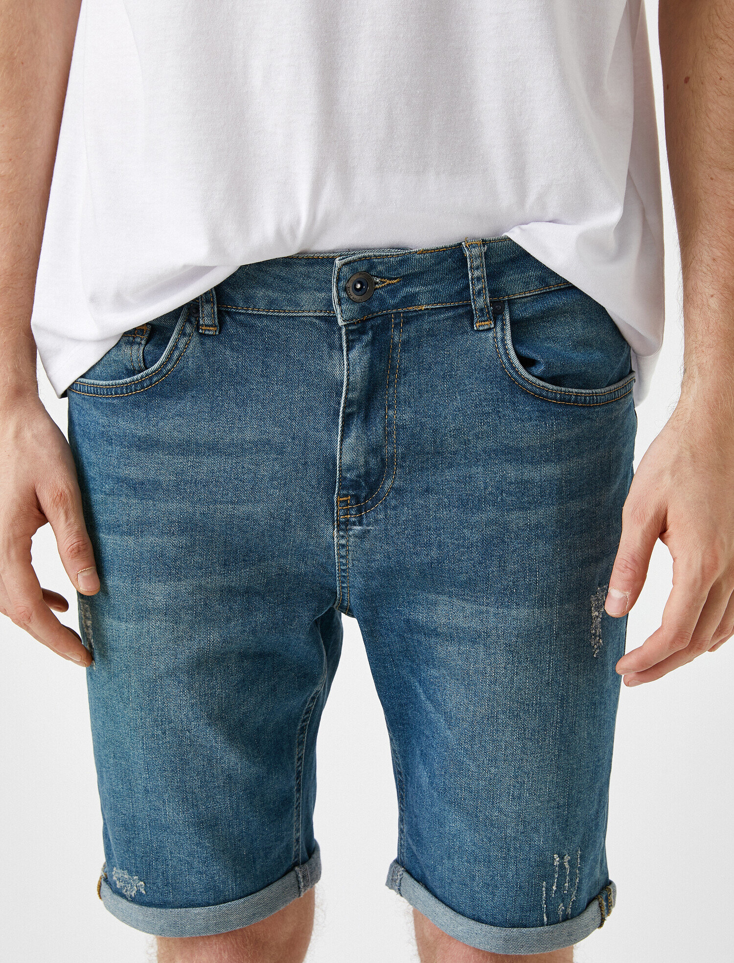   Taşlanmış Kot Şort