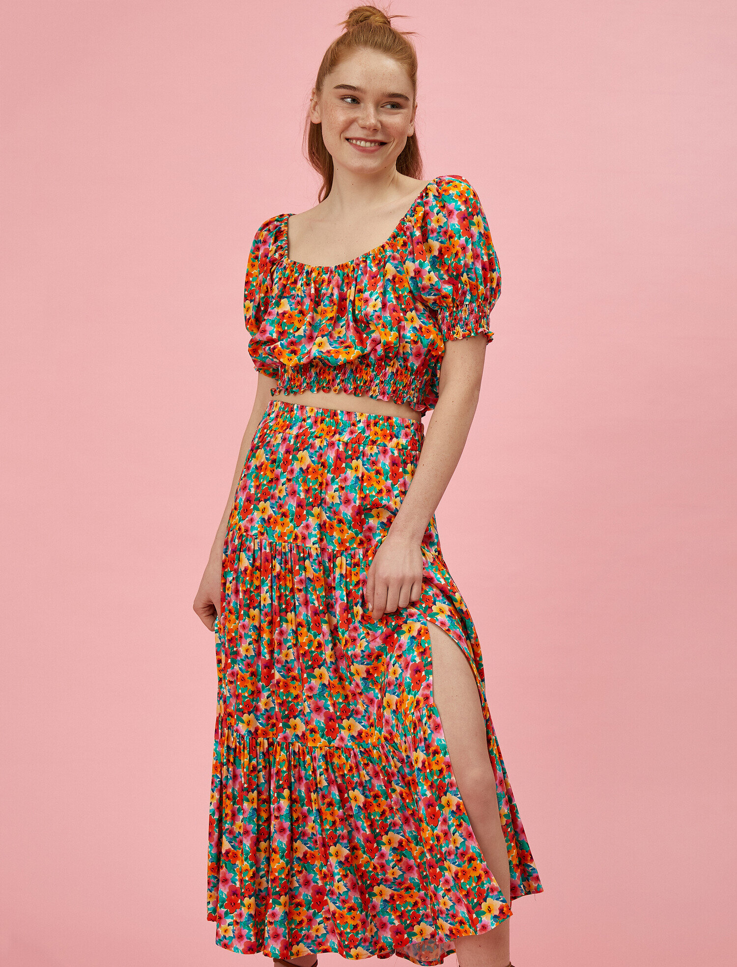   Çiçekli Bluz Crop Kısa Kollu