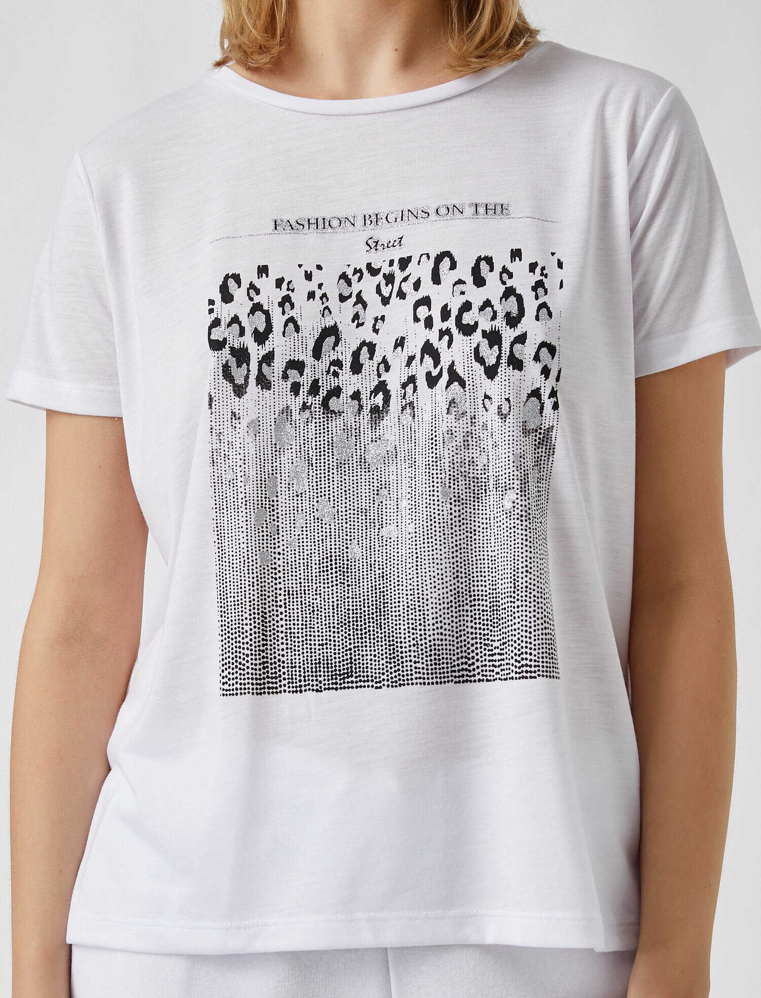   Kısa Kollu Tişört Bisiklet Yaka Baskılı