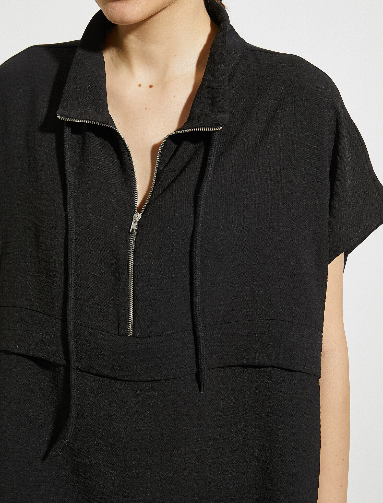   Kısa Kollu Bluz Fermuarlı