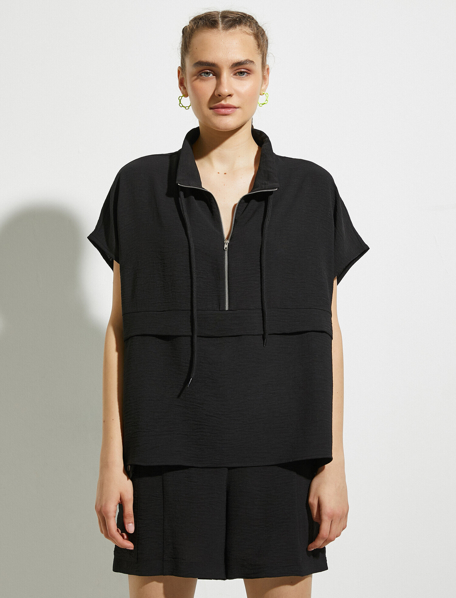   Kısa Kollu Bluz Fermuarlı