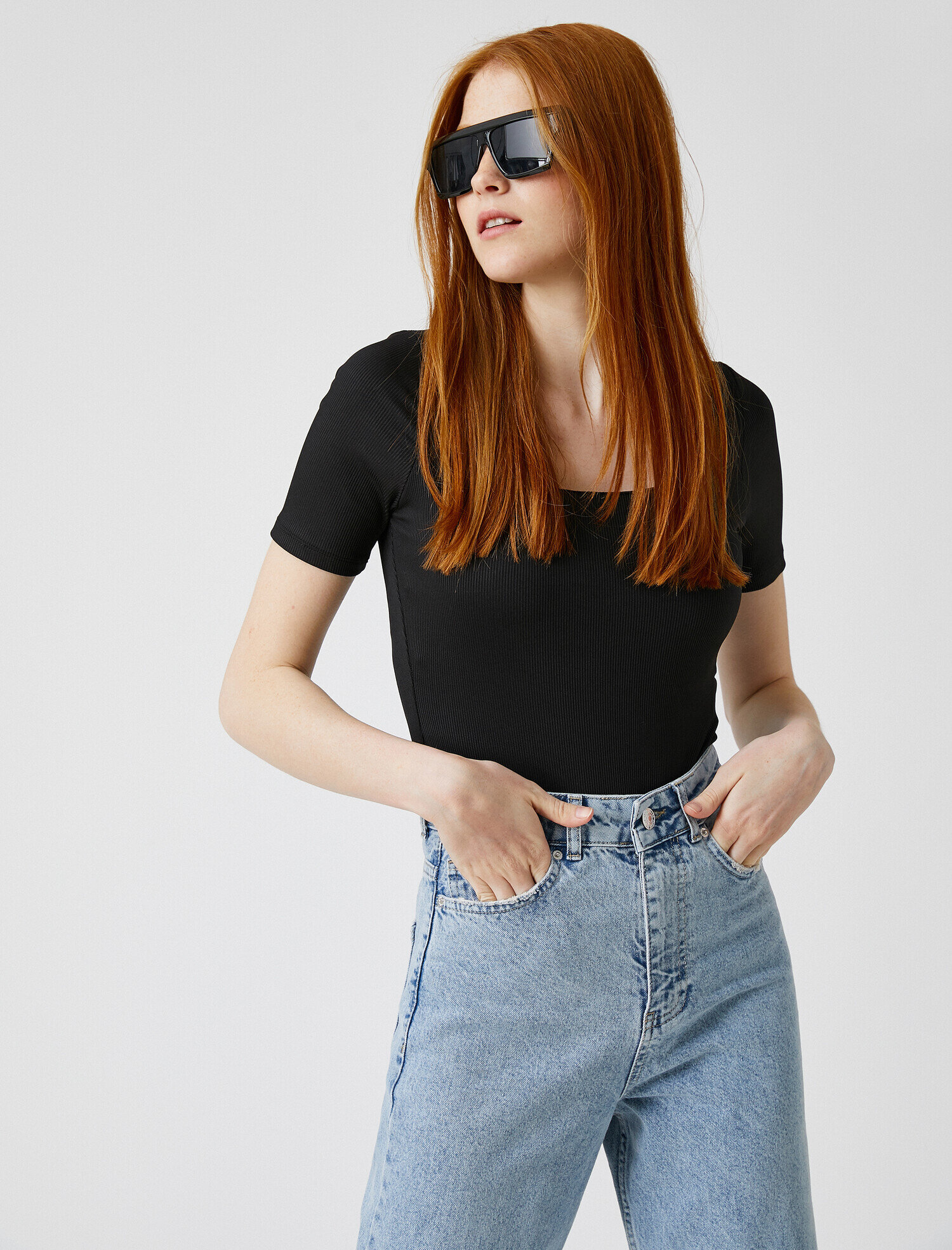   Fitilli Body Kısa Kollu Kare Yaka