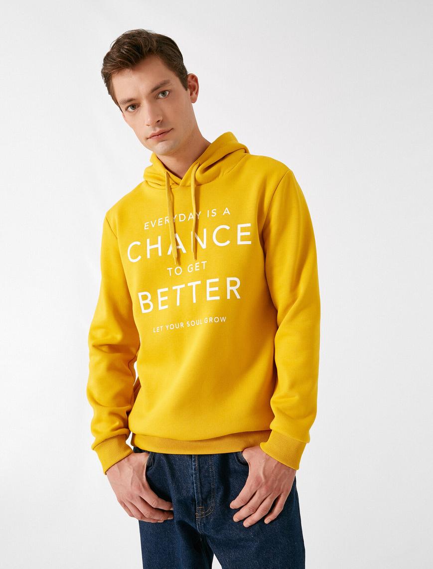   Kapüşonlu Uzun Kollu Slogan Baskılı Sweatshirt
