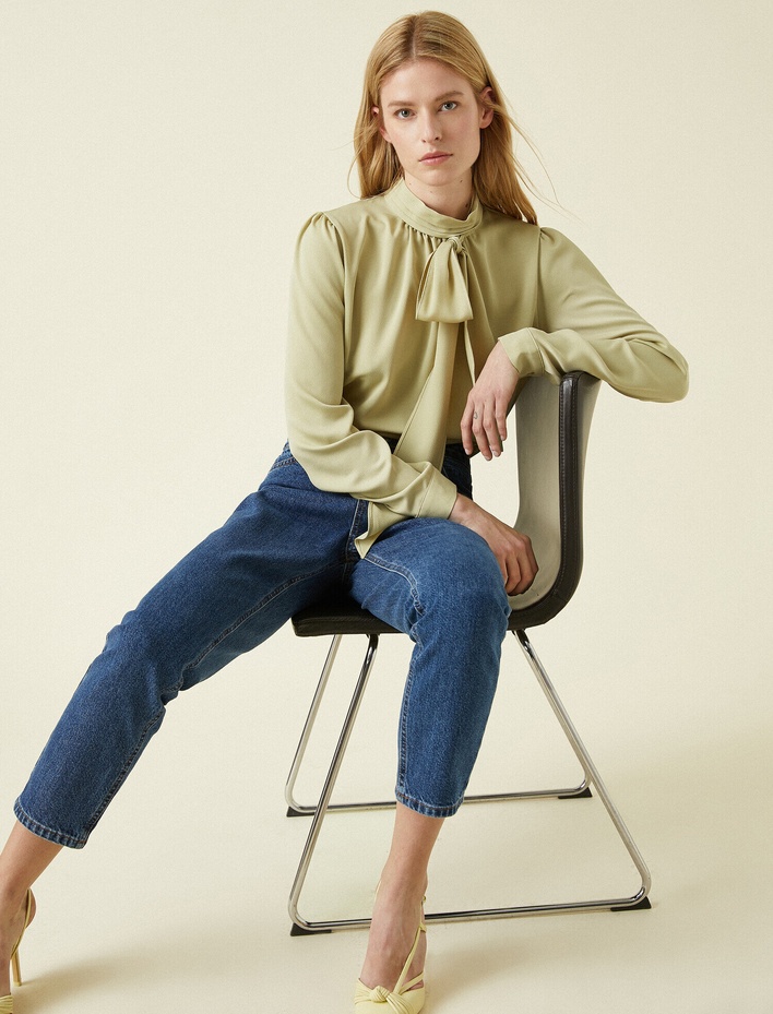  Fular Yaka Uzun Kollu Bluz