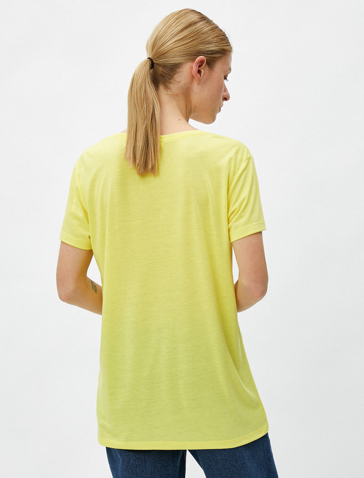   Kısa Kollu Tişört Bisiklet Yaka Slogan Detaylı