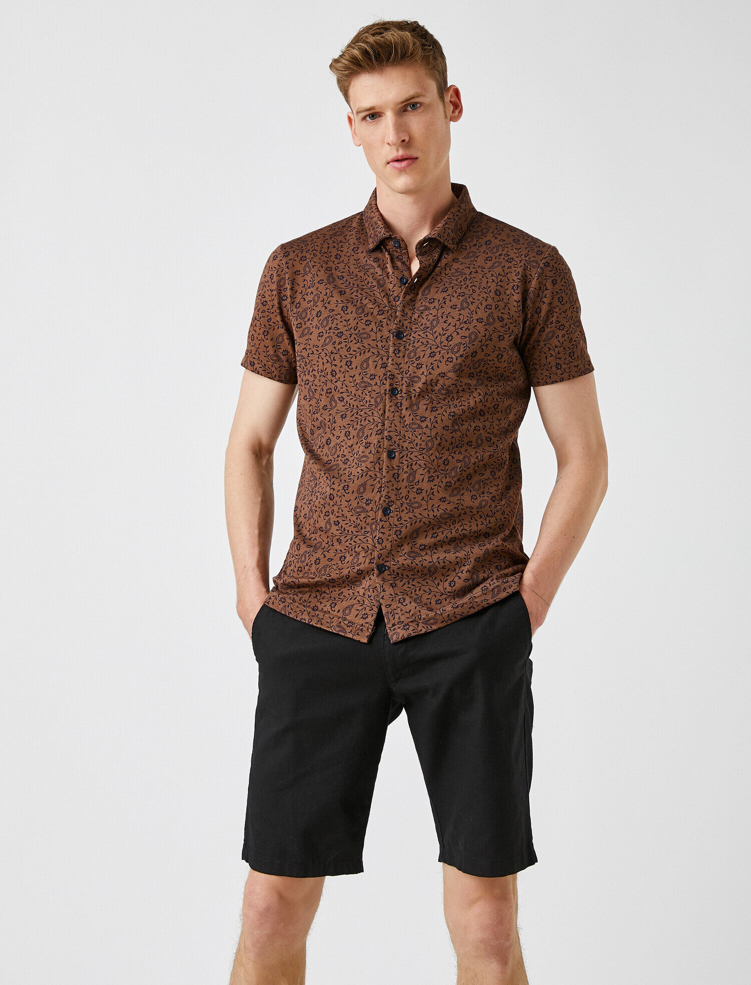 Kısa Kollu Gömlek Desenli