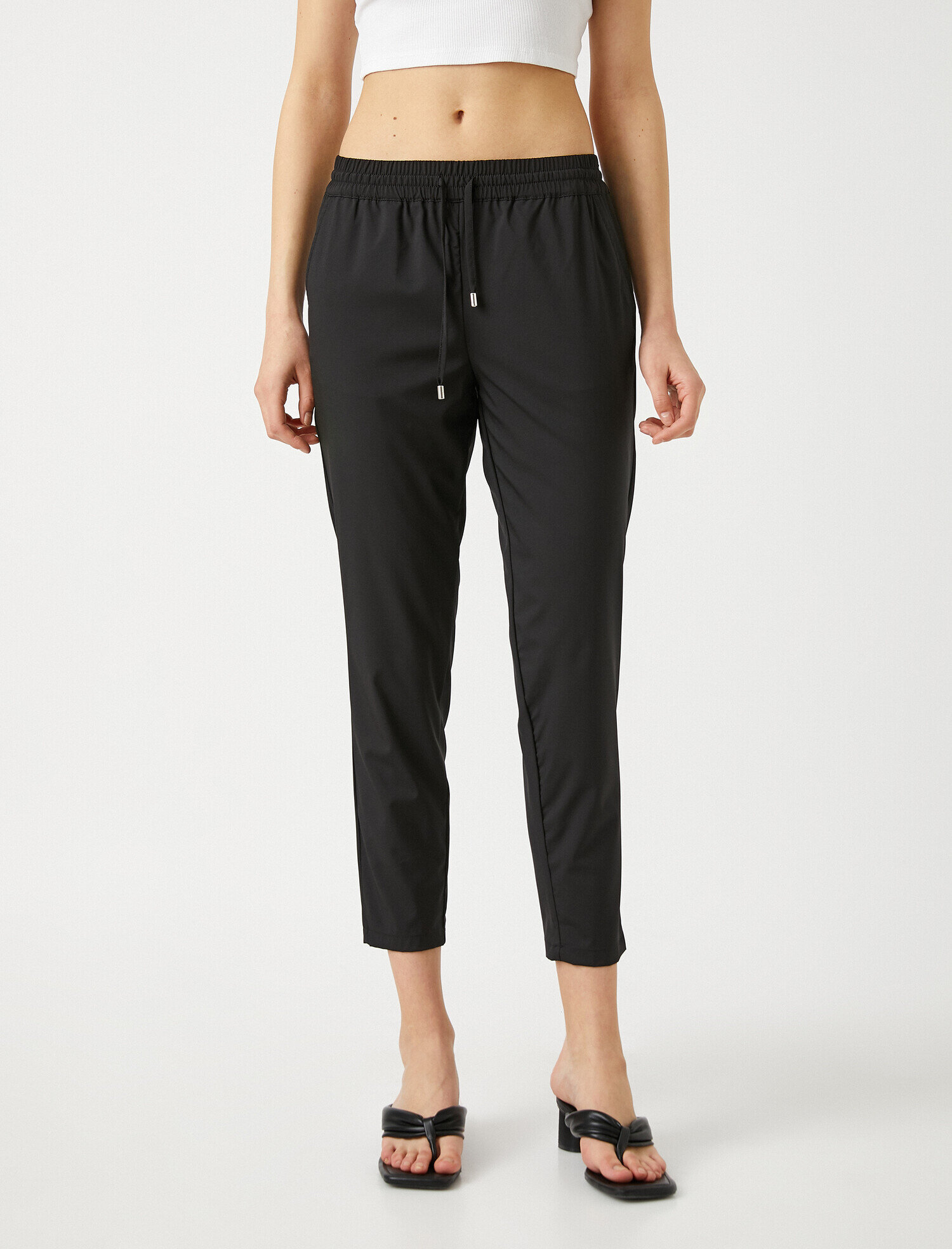   Belden Bağlamalı Pantolon