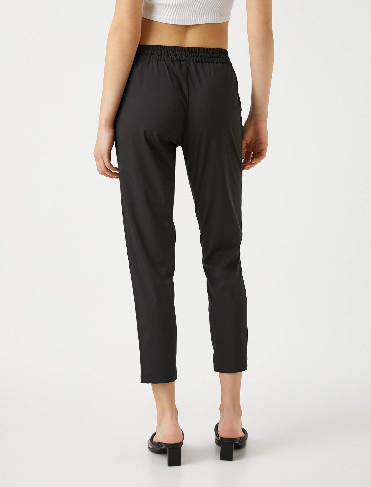   Belden Bağlamalı Pantolon