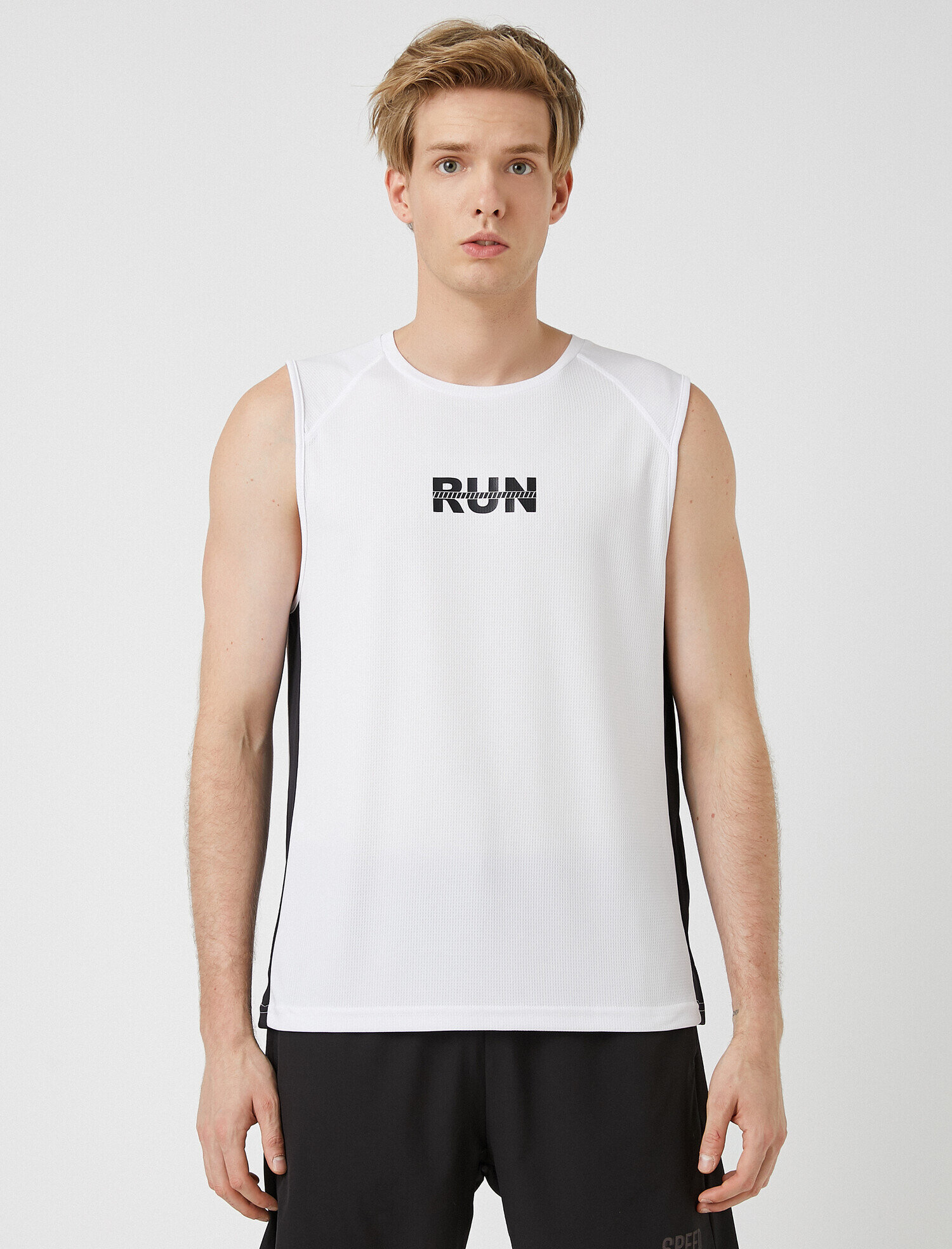   Sloganlı Atlet Şerit Detaylı