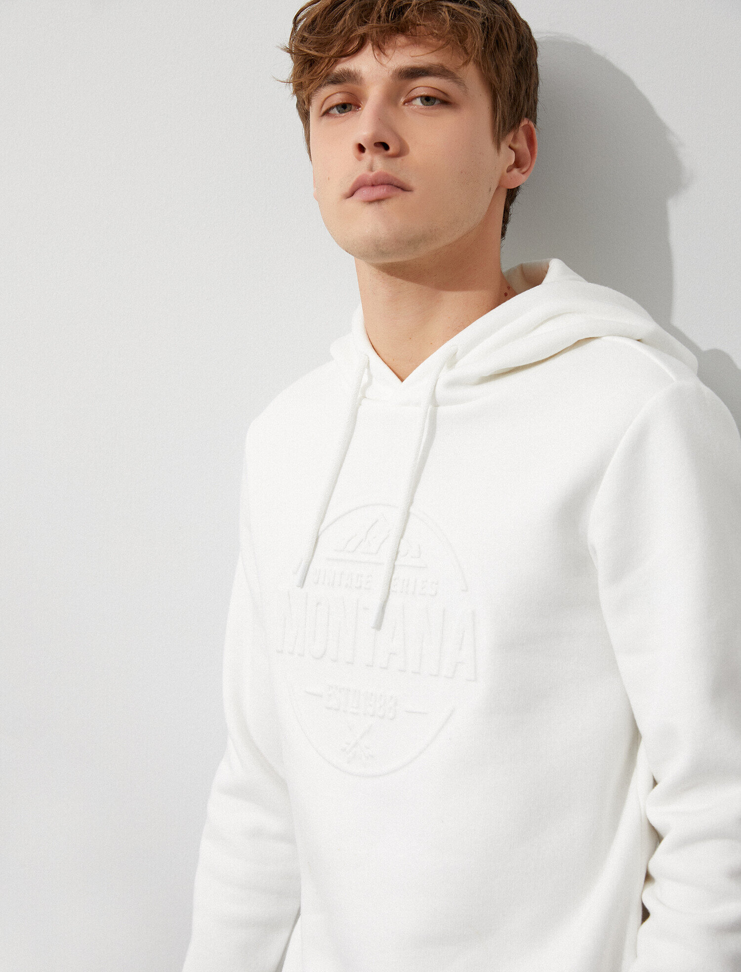   Pamuklu Kapüşonlu Yazılı Kabartmalı Uzun Kollu Sweatshirt
