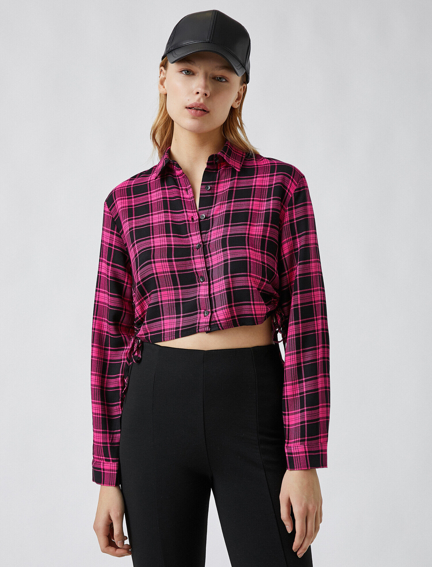   Ekoseli Büzgülü Crop Gömlek