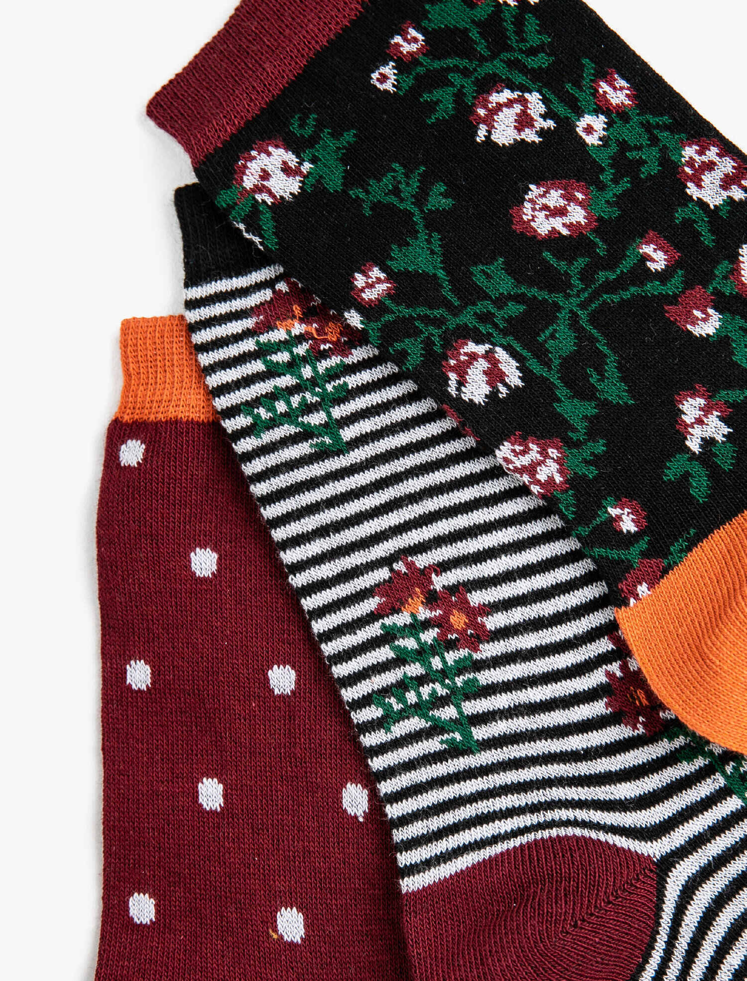 Kadın Desenli Çorap Seti