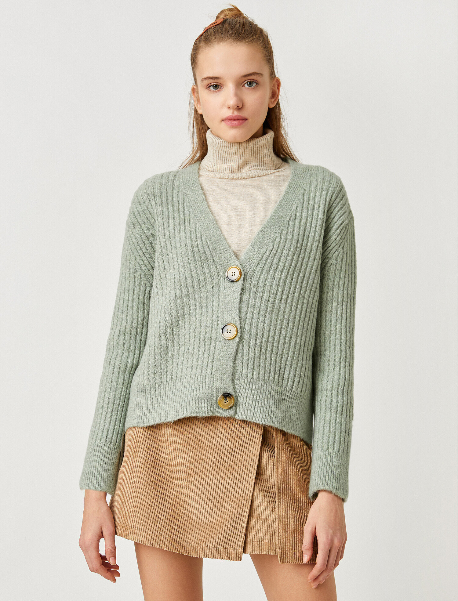   Düğmeli Ribanalı Triko Hırka