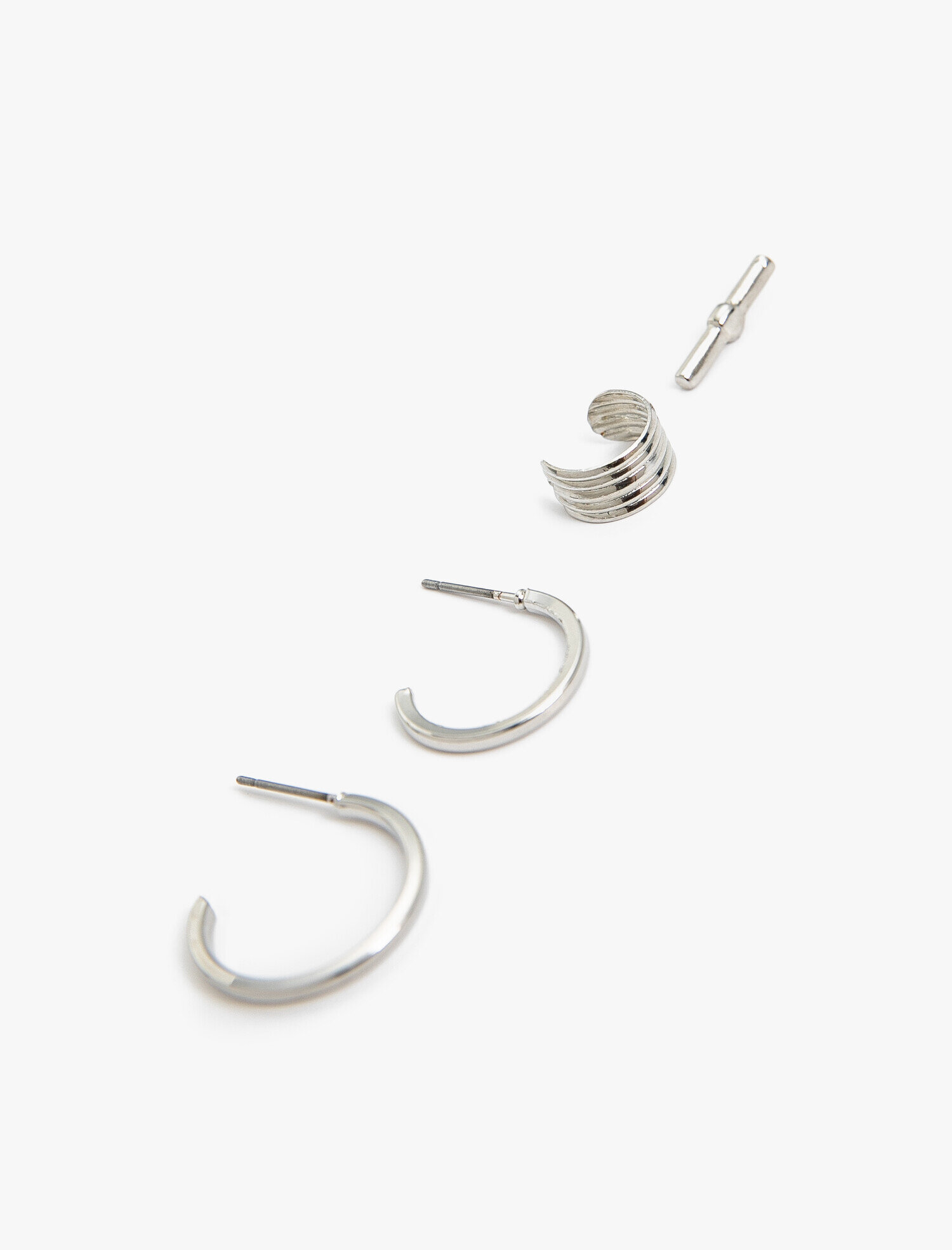  Kadın Çoklu Küpe Seti