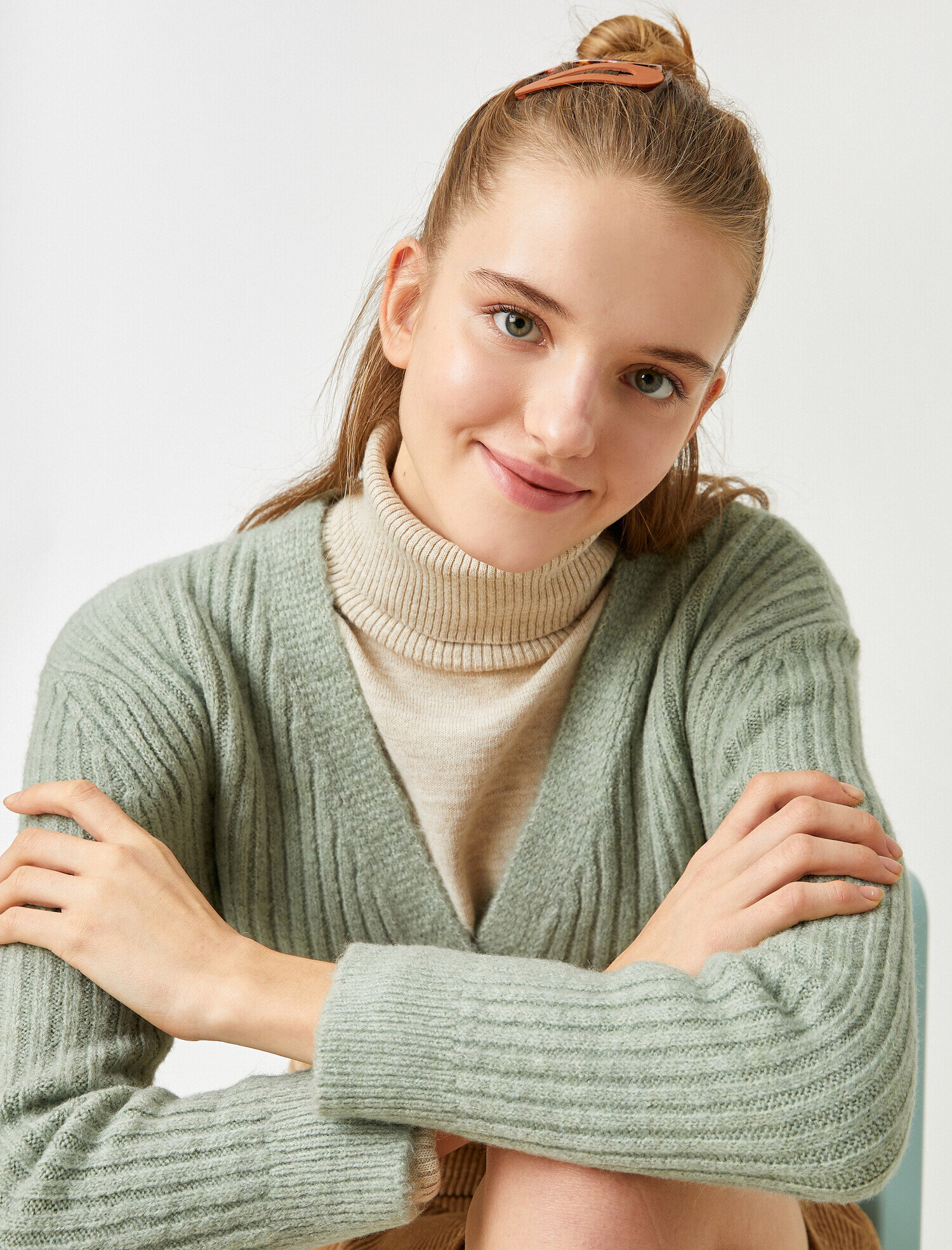   Düğmeli Ribanalı Triko Hırka