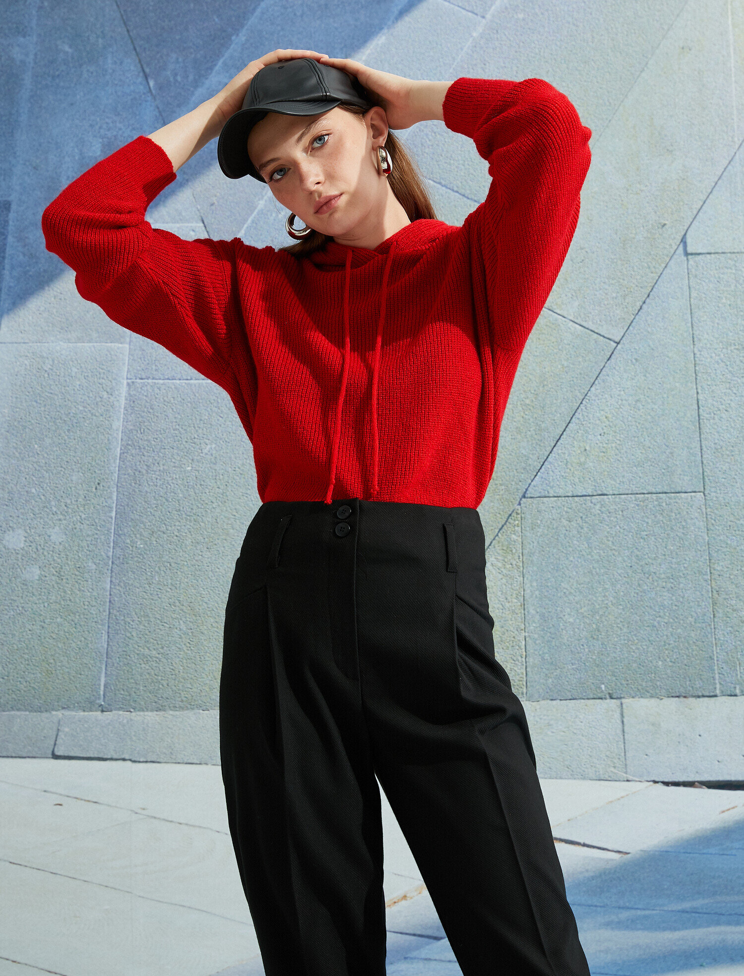   Kapüşonlu Triko Kazak