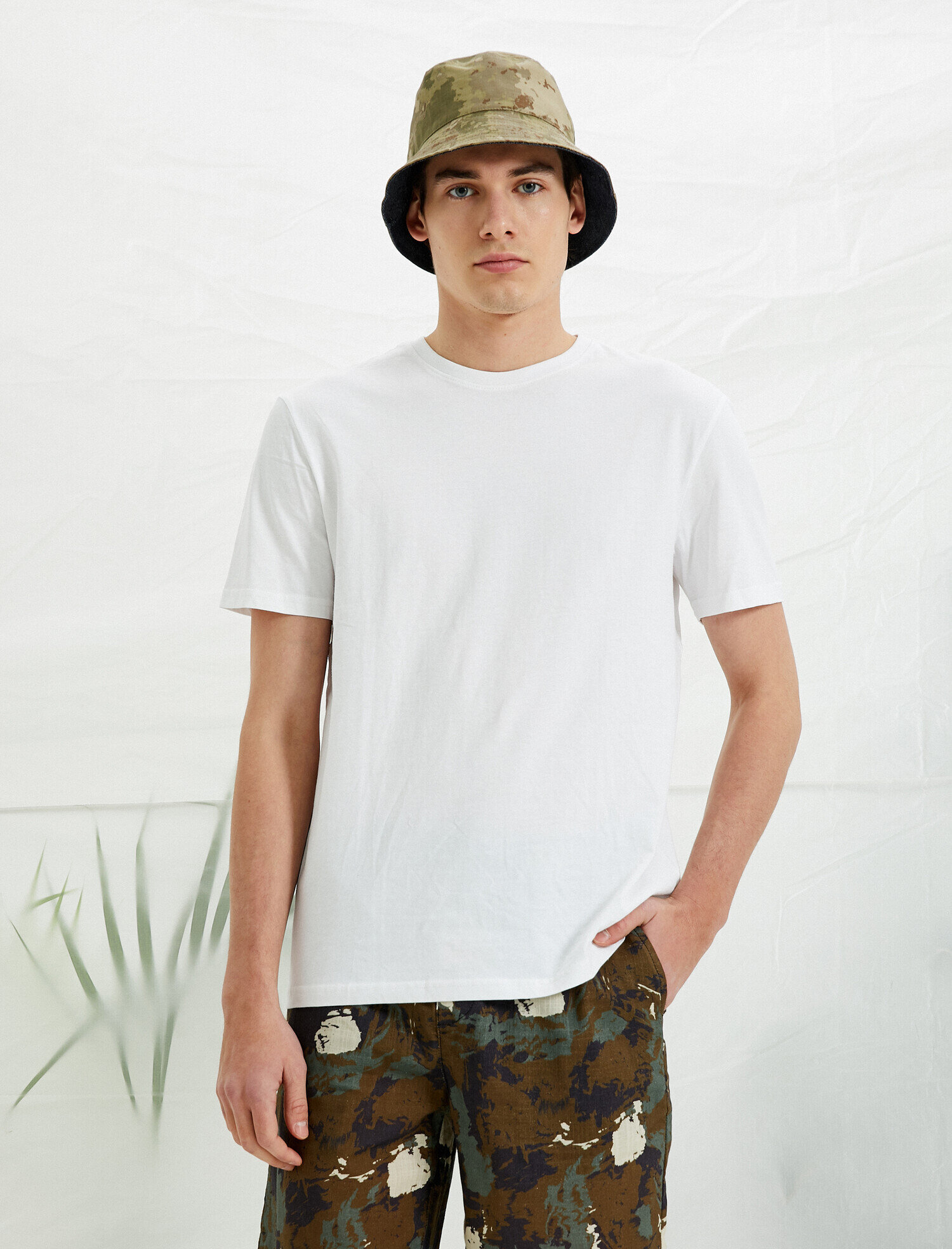   Basic Tişört Bisiklet Yaka