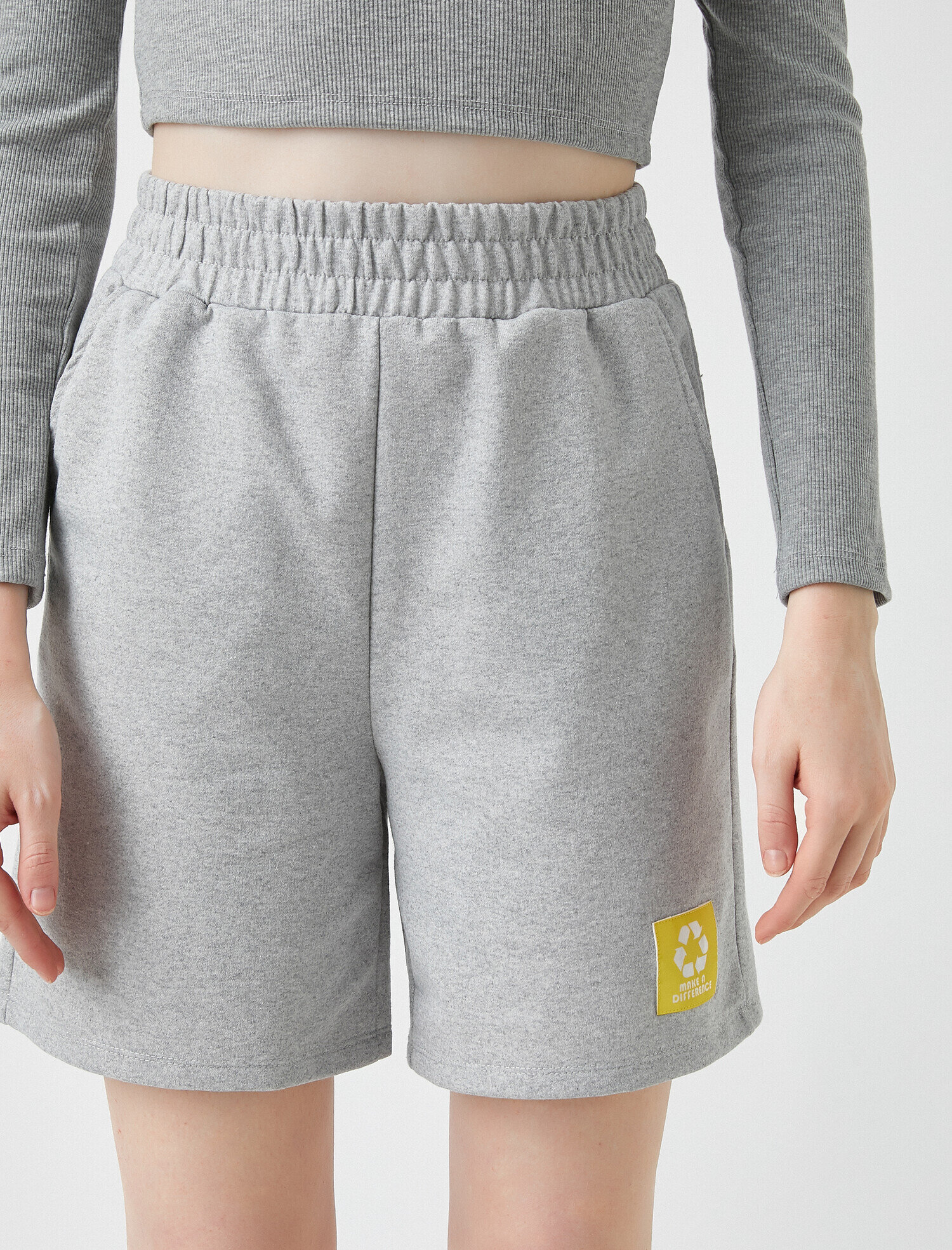   Beli Lastikli Baskılı Şort