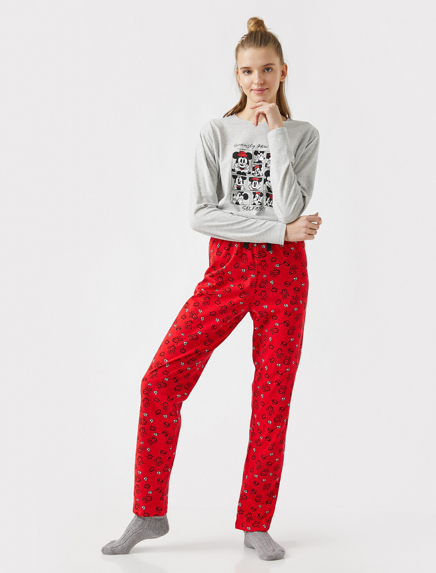 Mickey Mouse Lisanslı Uzun Kollu Pijama Takımı