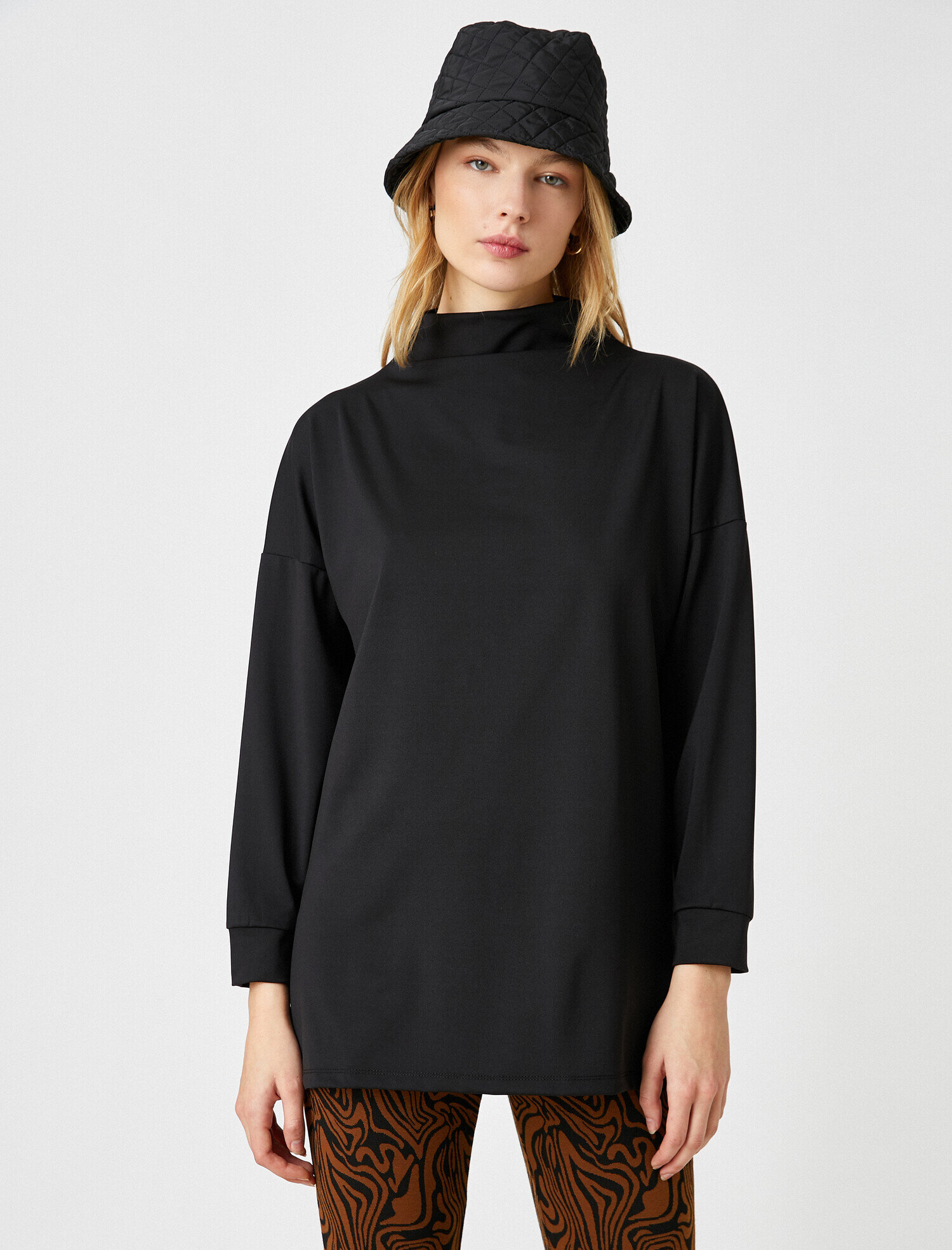   Balıkçı Yaka Uzun Sweatshirt