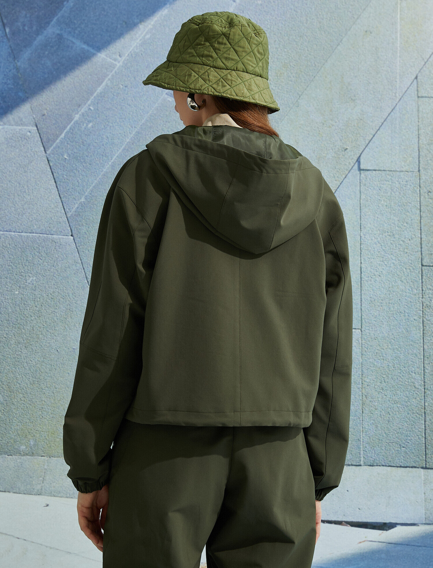   Kapüşonlu Kapaklı Cepli Fermuarlı Ceket