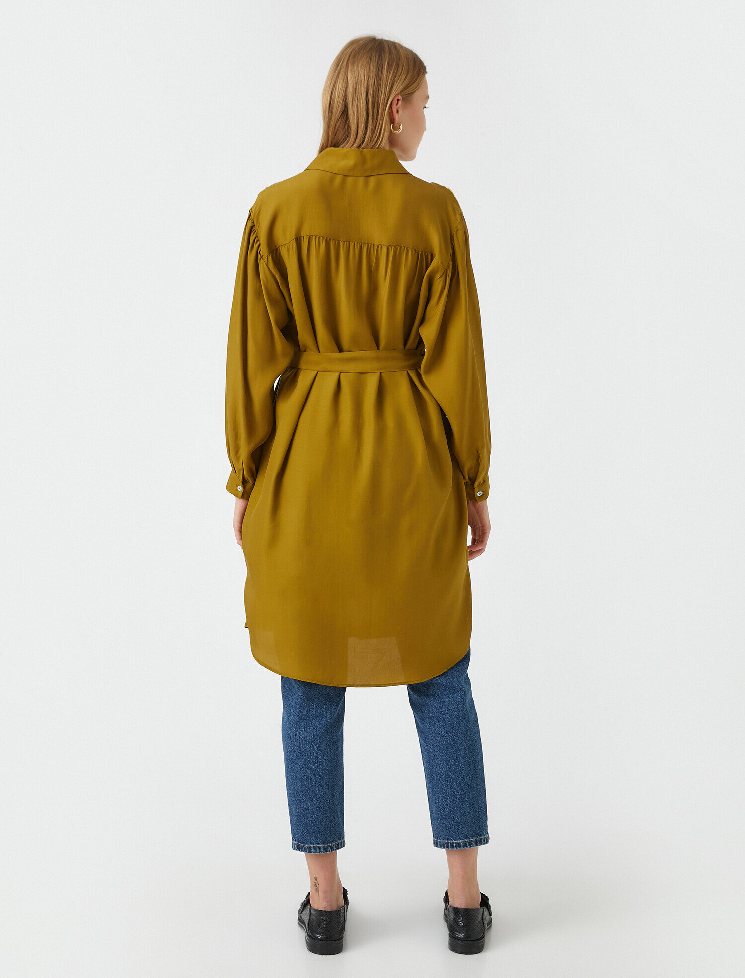   Kemer Detaylı Tunik