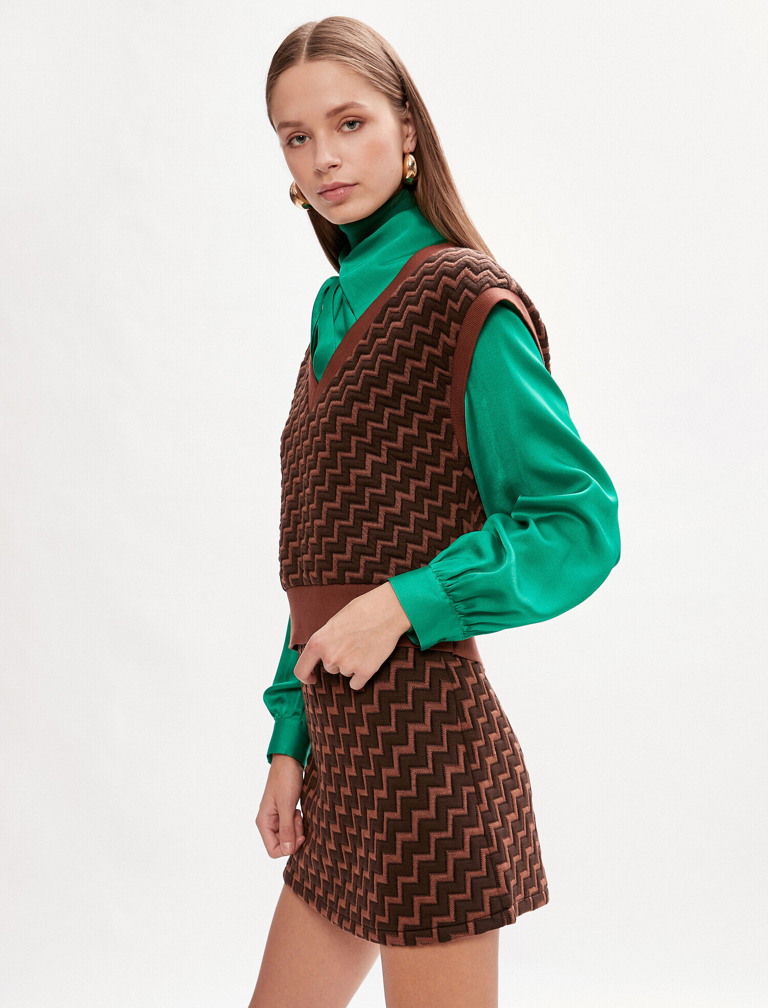   Zikzak Desenli V yaka Kolsuz Süveter