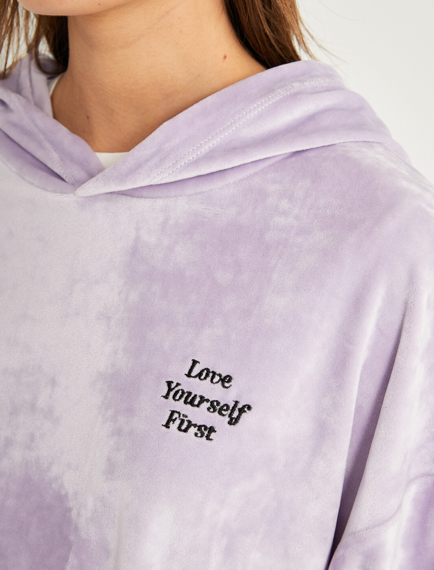   Kapüşonlu Yumoş Pijama Üstü