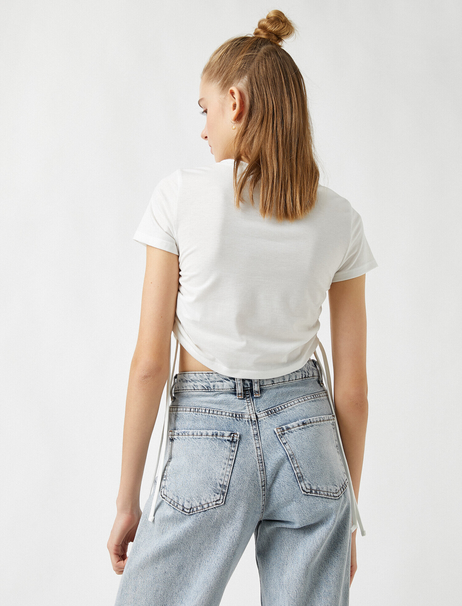   Büzgülü Kısa Kollu Tişört