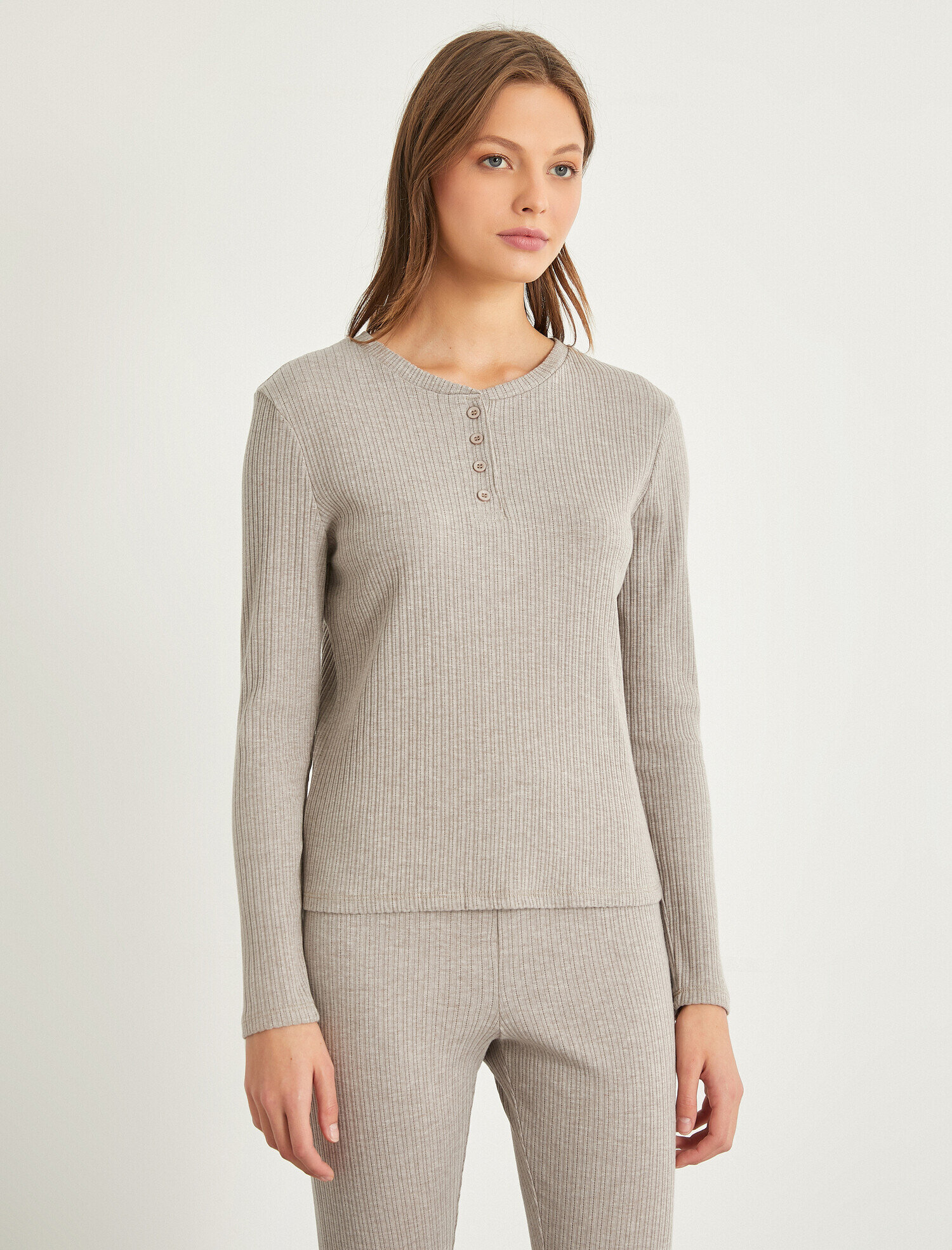 Düğmeli Bisiklet Yaka Uzun Kollu Pijama Üstü