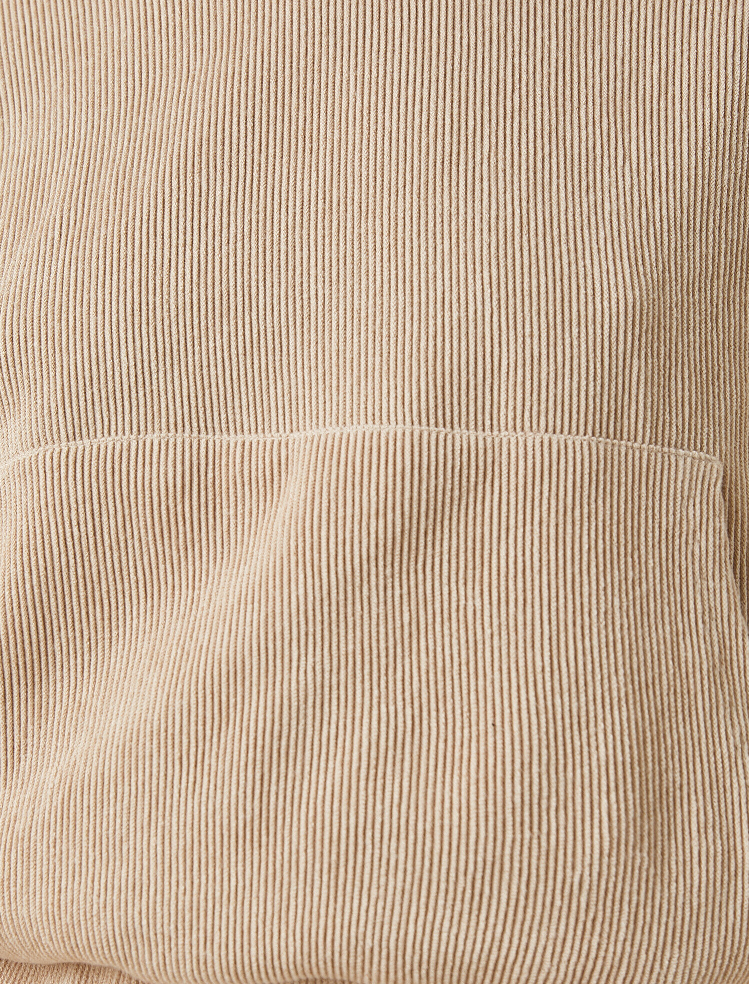   Kapüşonlu Cepli Sweatshirt